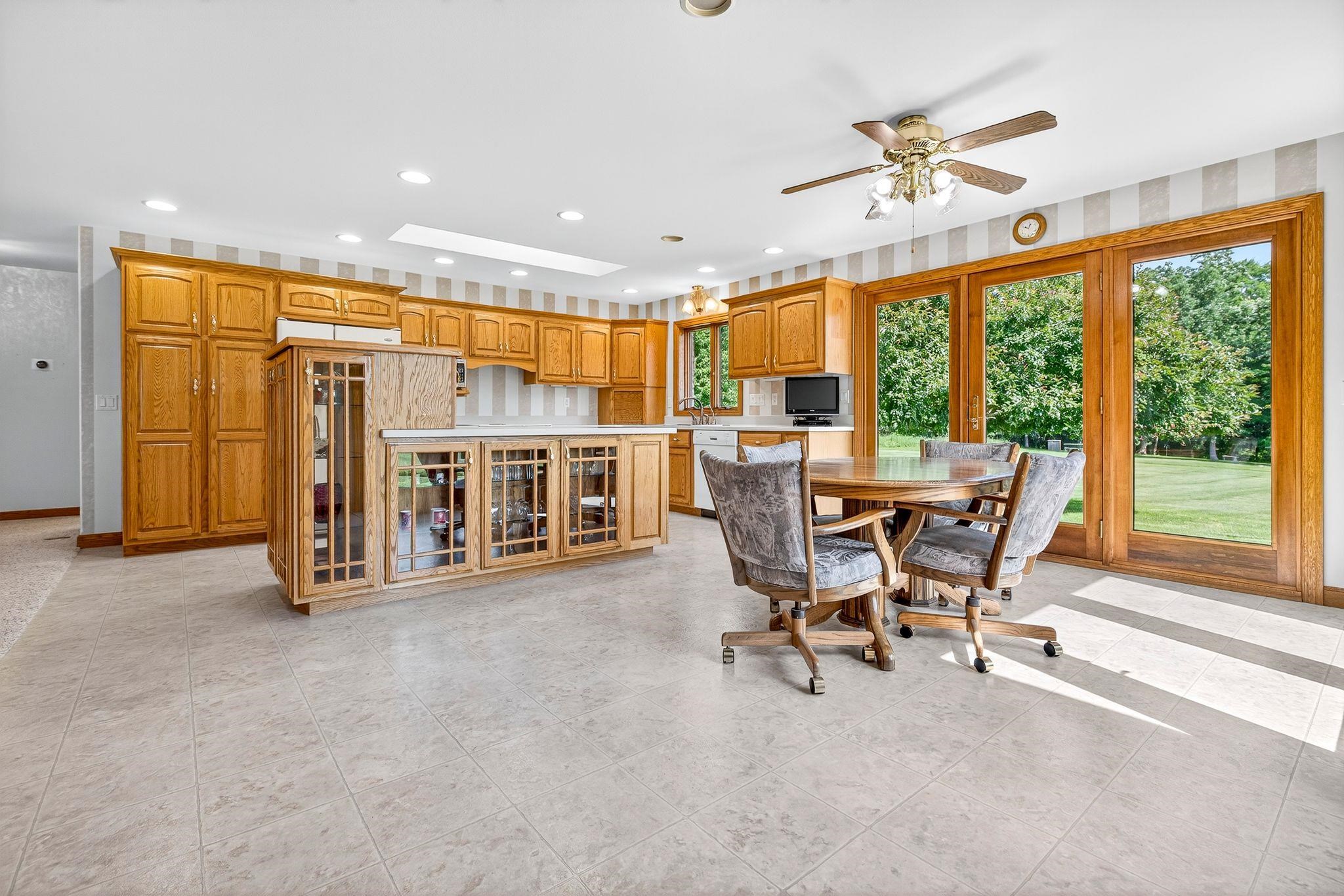 Redgranite, Wisconsin, 54970, United States, 3 Bedrooms Bedrooms, ,3 BathroomsBathrooms,Residential,For Sale,1982577