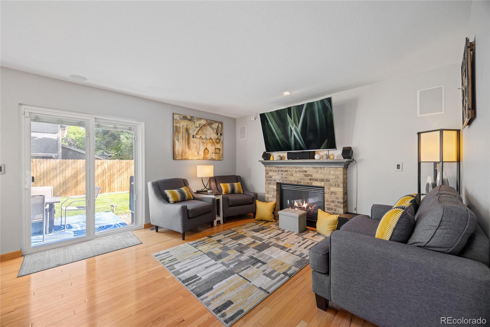 Aurora, Colorado, 80014, United States, 4 Bedrooms Bedrooms, ,2 BathroomsBathrooms,Residential,For Sale,1988194