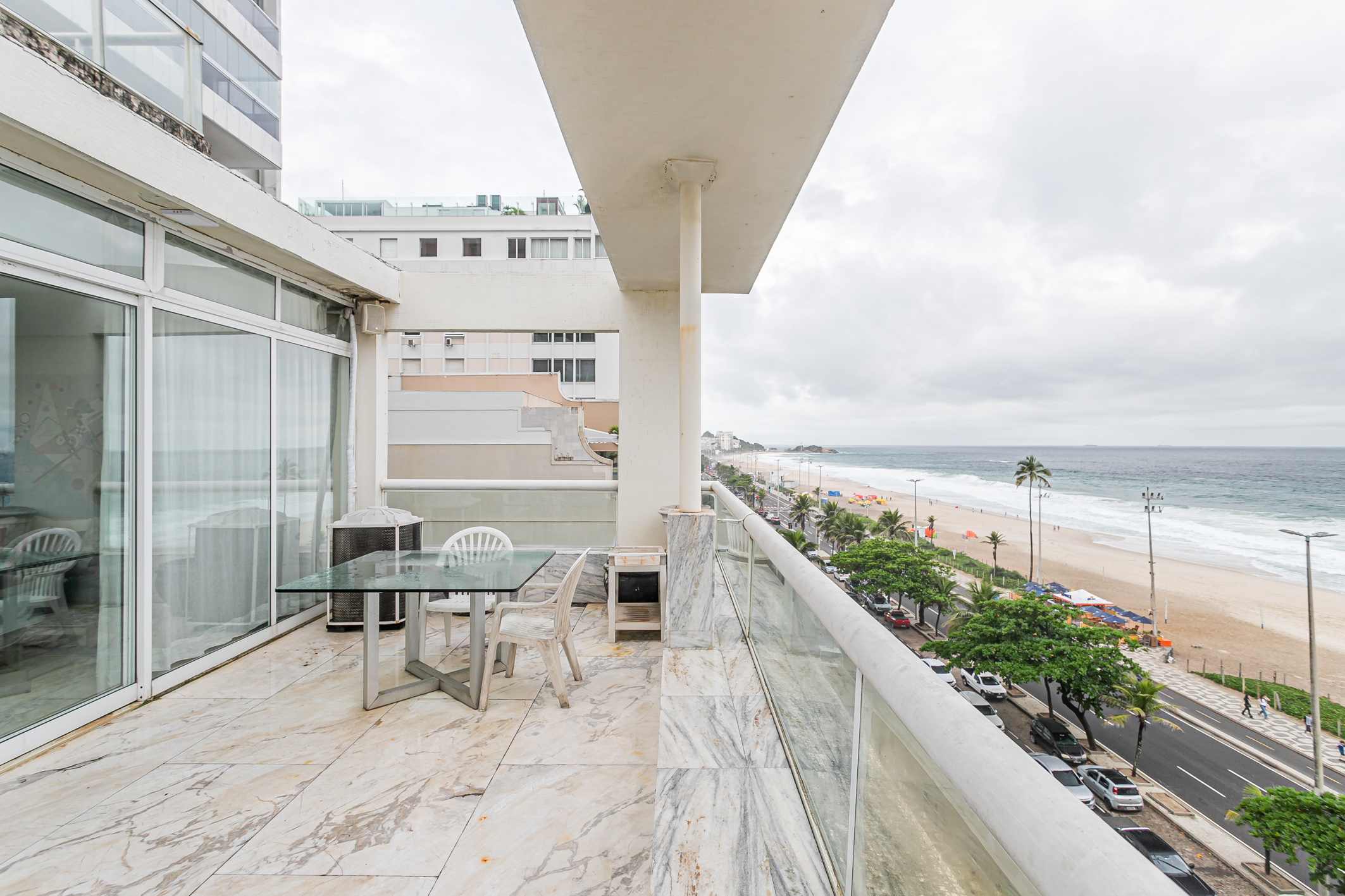  Linear apartment with breathtaking ocean views in prime Ipanema location - 物件實景