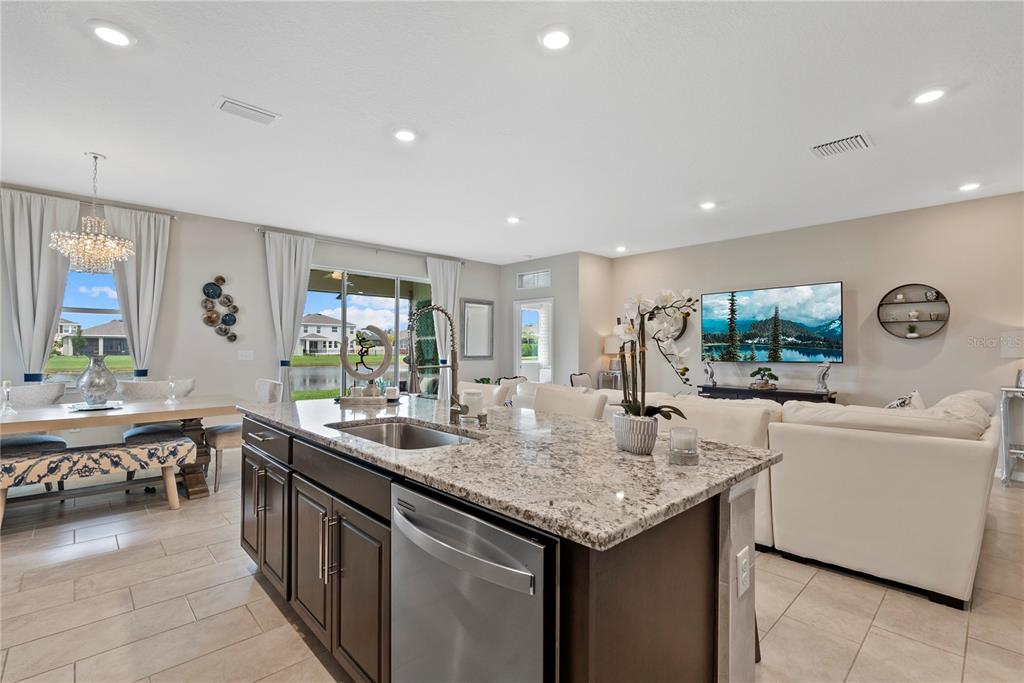 Lakewood Ranch, Florida, 34211, United States, 3 Bedrooms Bedrooms, ,3 BathroomsBathrooms,Residential,For Sale,1883325
