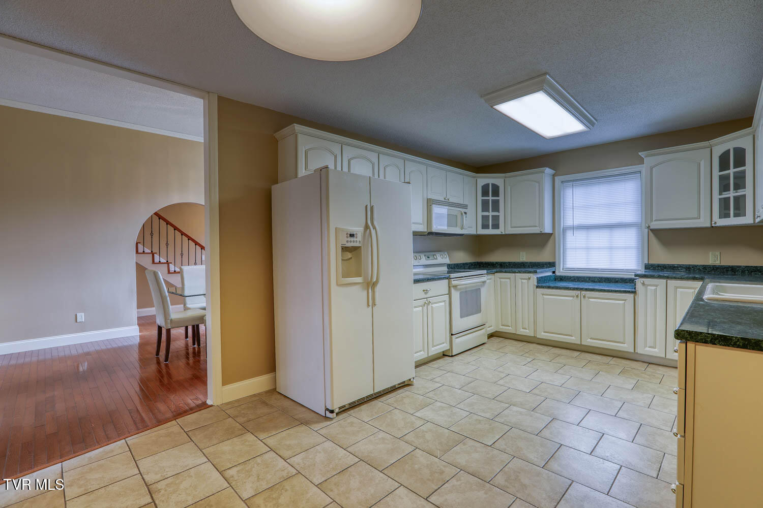 Rogersville, Tennessee, 37857, United States, 4 Bedrooms Bedrooms, ,4 BathroomsBathrooms,Residential,For Sale,1977931