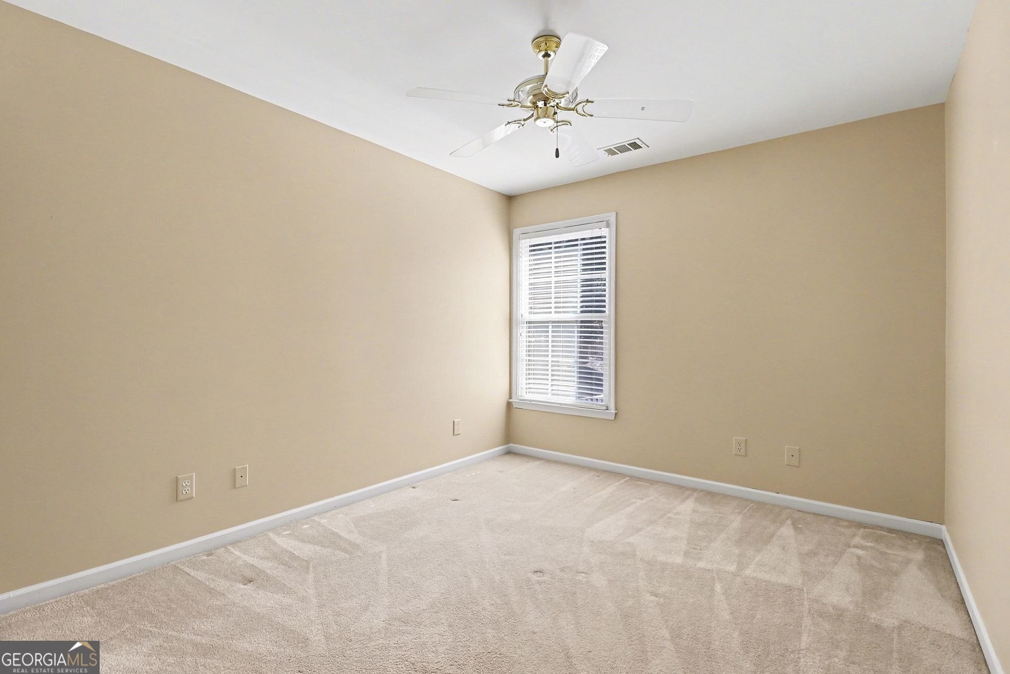 Marietta, Georgia, 30067, United States, 5 Bedrooms Bedrooms, ,3 BathroomsBathrooms,Residential,For Sale,2013390