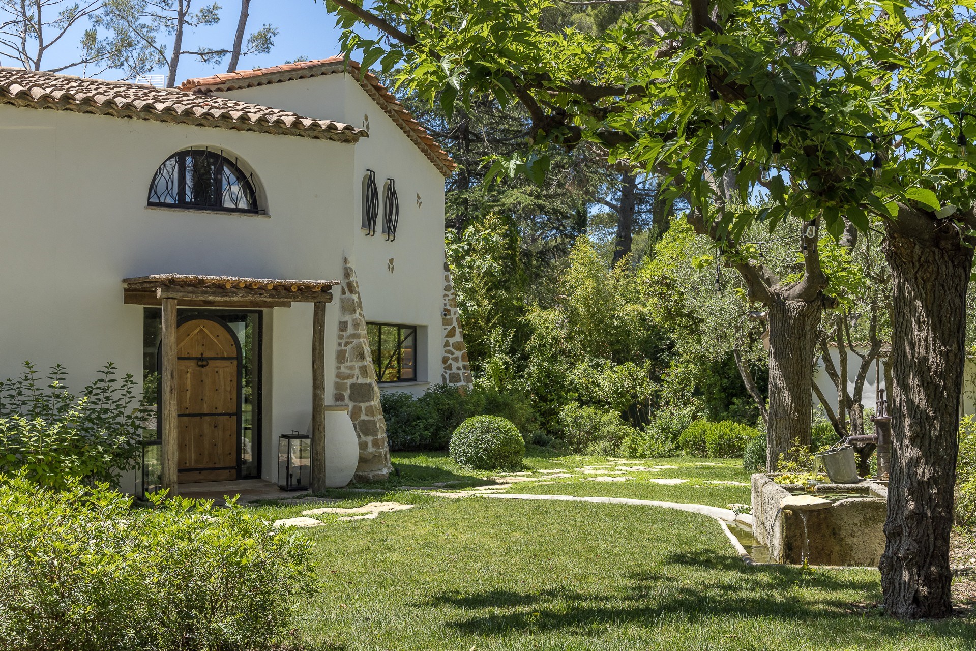 Renovated villa for sale in Mougins, 400 sqm, 5 bedrooms, Spa, pool, hillside v… - 物件實景