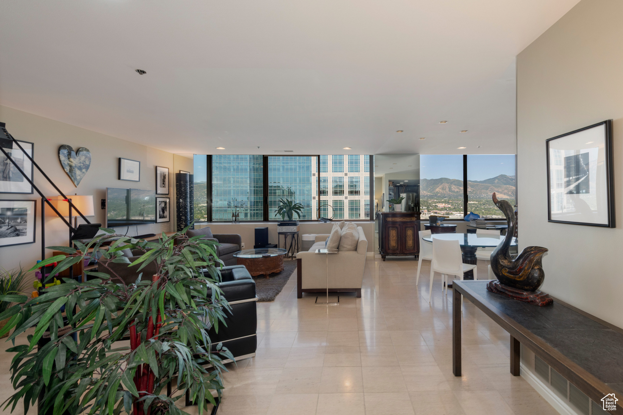 Salt Lake City, Utah, 84101, United States, 2 Bedrooms Bedrooms, ,1 BathroomBathrooms,Residential,For Sale,1897023