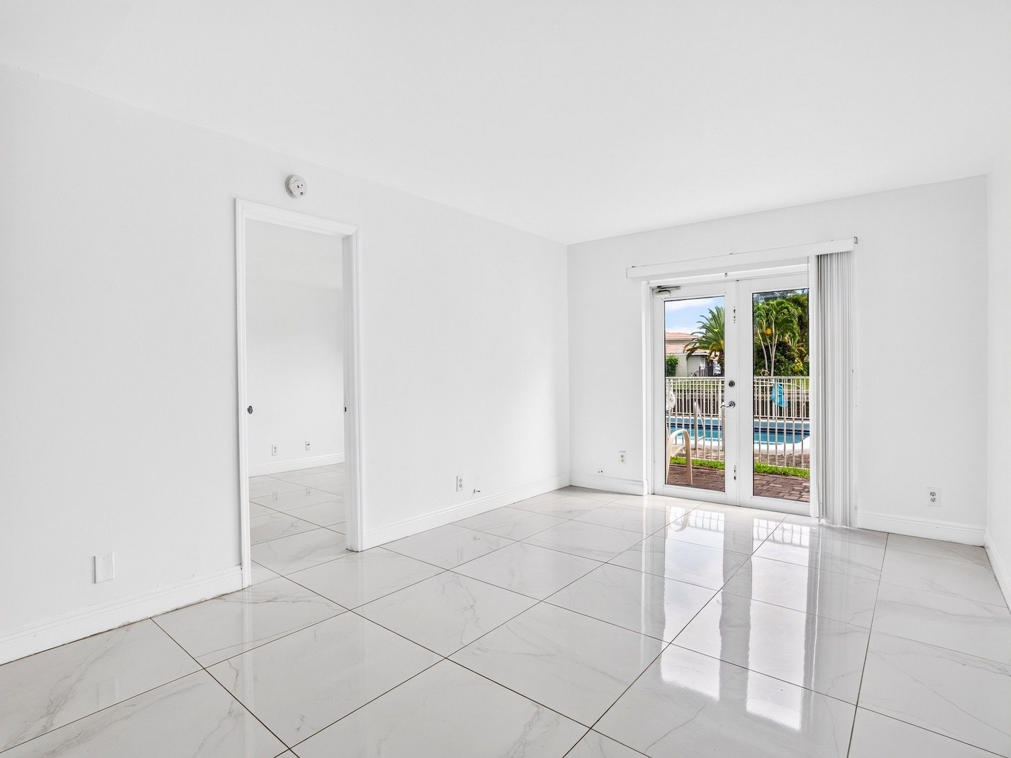  840 Pine Drive, Pompano Beach, FL, 33060 - 物件實景