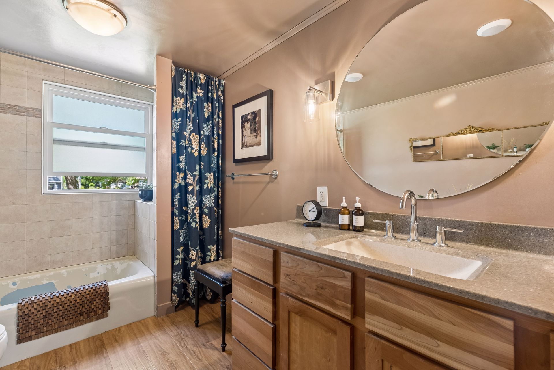  9883 Brookview Road, Woodbury, MN, 55125 - 物件實景