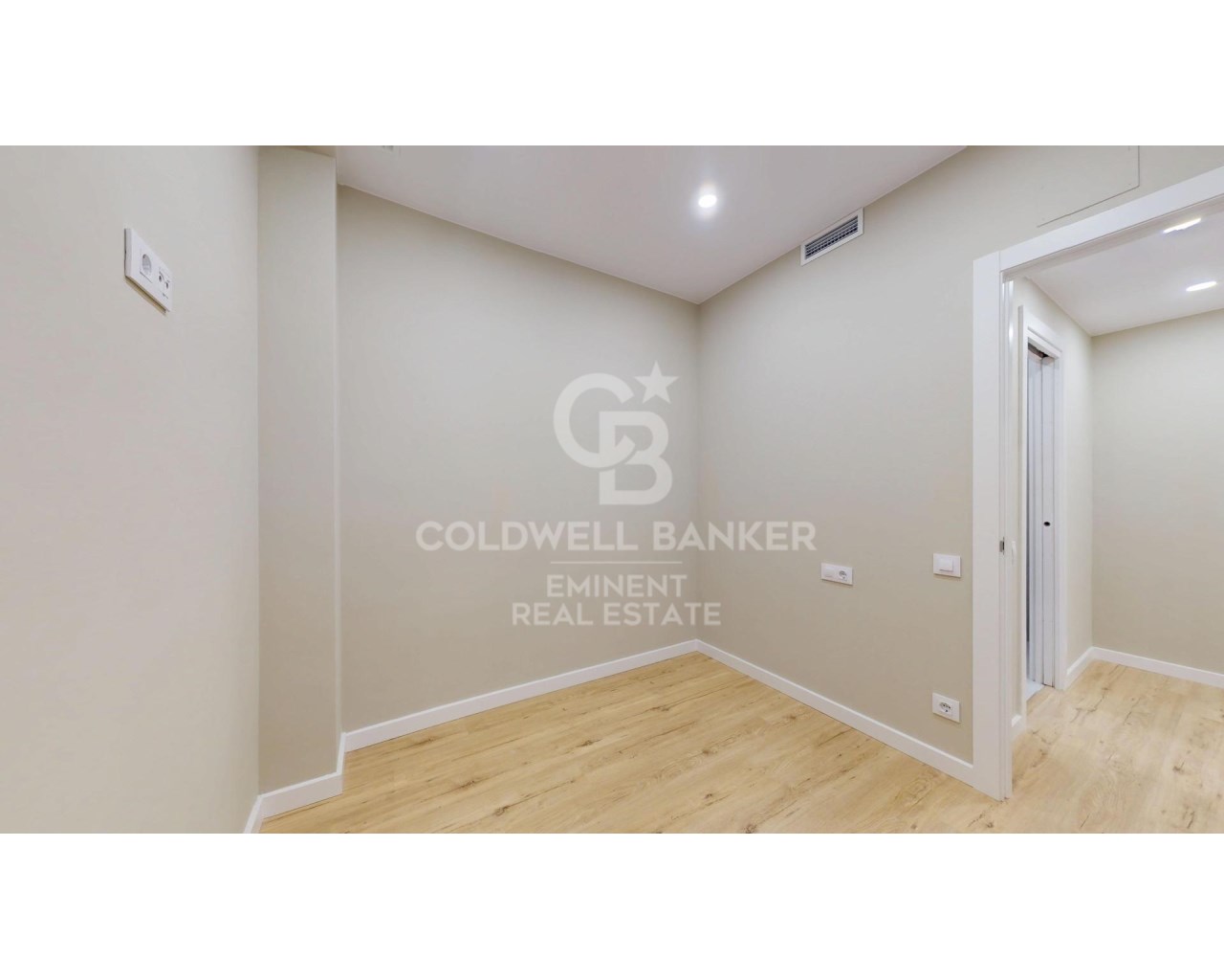Barcelona, Catalonia, ES, 3 Bedrooms Bedrooms, ,2 BathroomsBathrooms,Residential,For Sale,1744156
