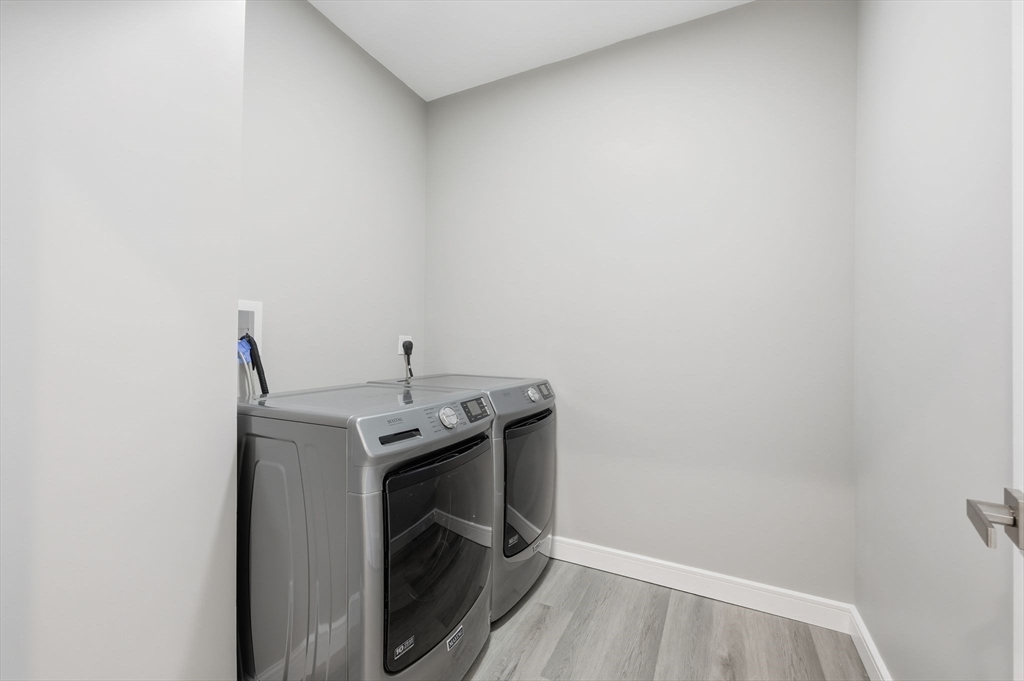 Holyoke, Massachusetts, 01040, United States, 3 Bedrooms Bedrooms, ,3 BathroomsBathrooms,Residential,For Sale,2003415