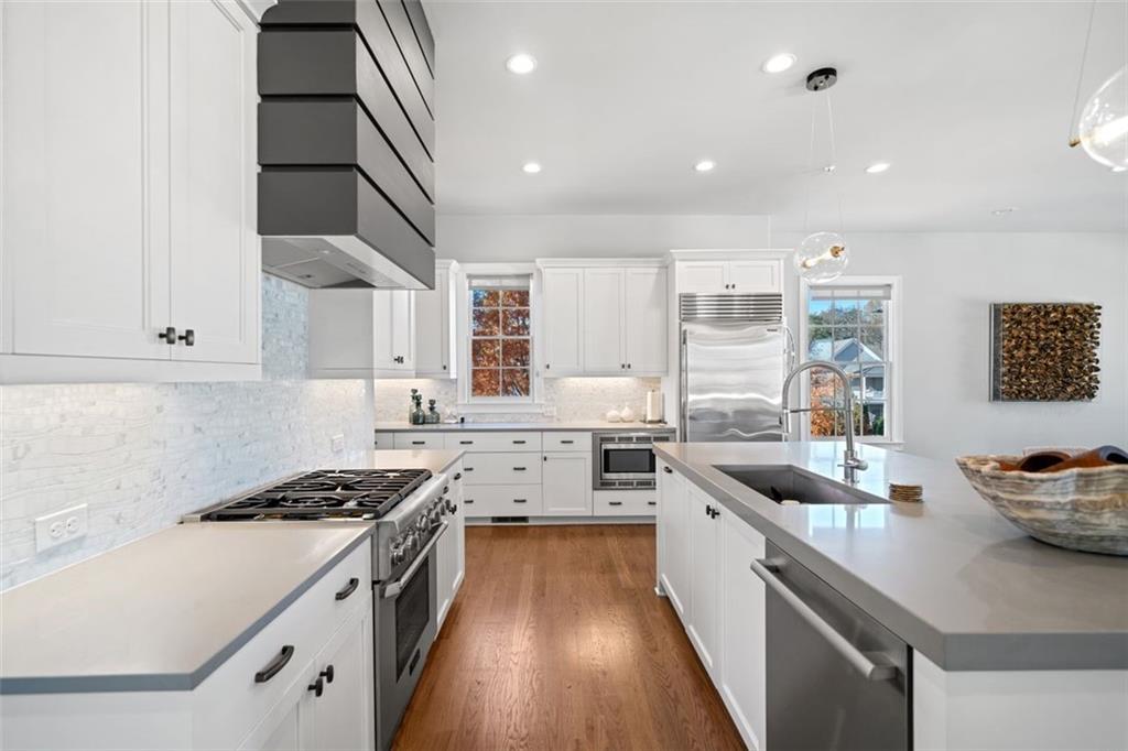 152 Grand Crescent, Alpharetta, Georgia, 30009, United States, 4 Bedrooms Bedrooms, ,4 BathroomsBathrooms,Residential,For Sale,152 Grand Crescent,1669050