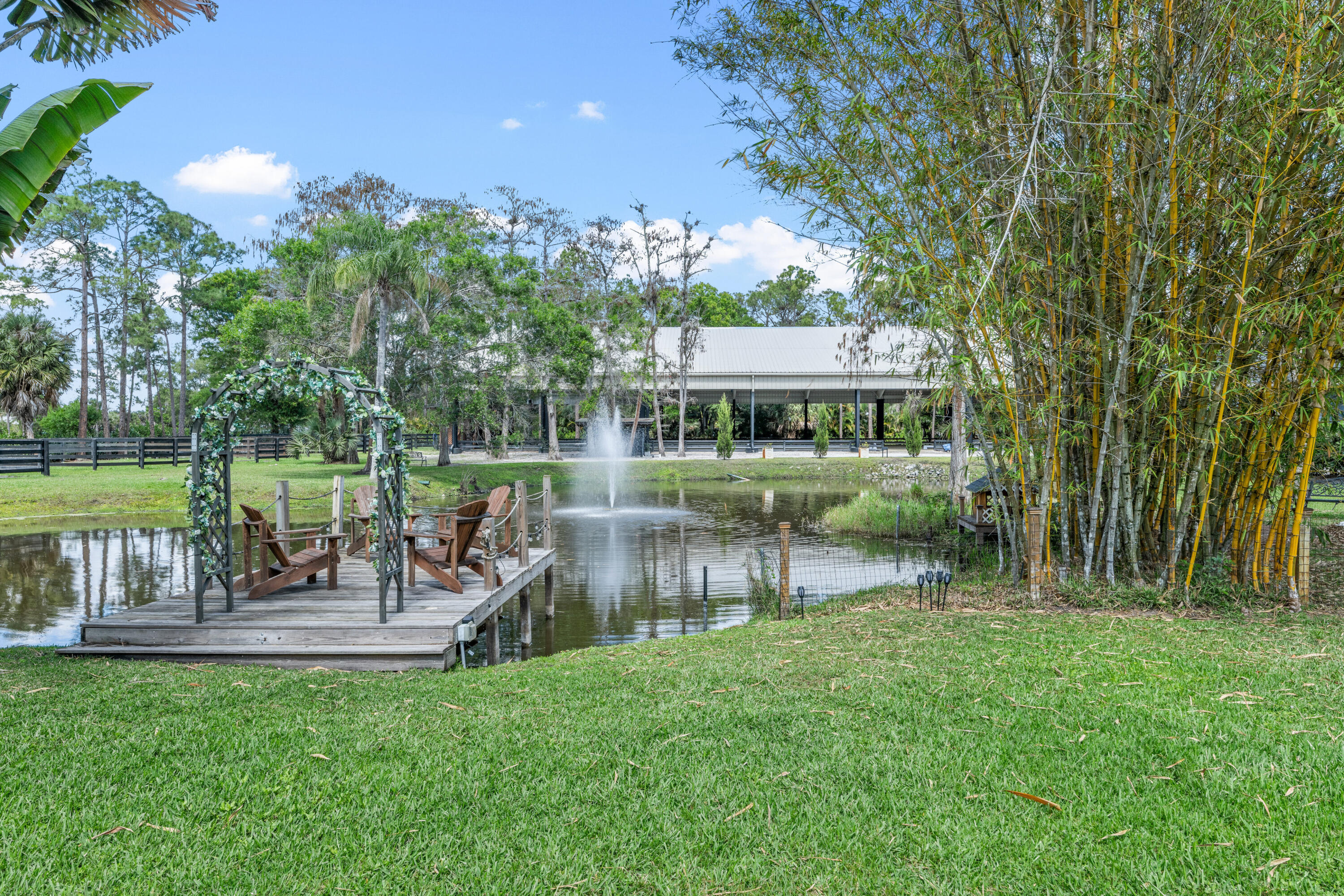  15161 Collecting Canal Road - 物件實景