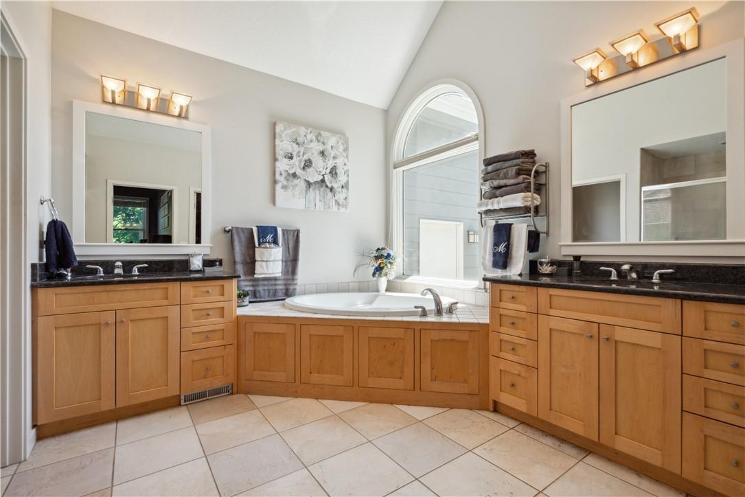 Ankeny, Iowa, 50023, United States, 5 Bedrooms Bedrooms, ,4 BathroomsBathrooms,Residential,For Sale,1921824