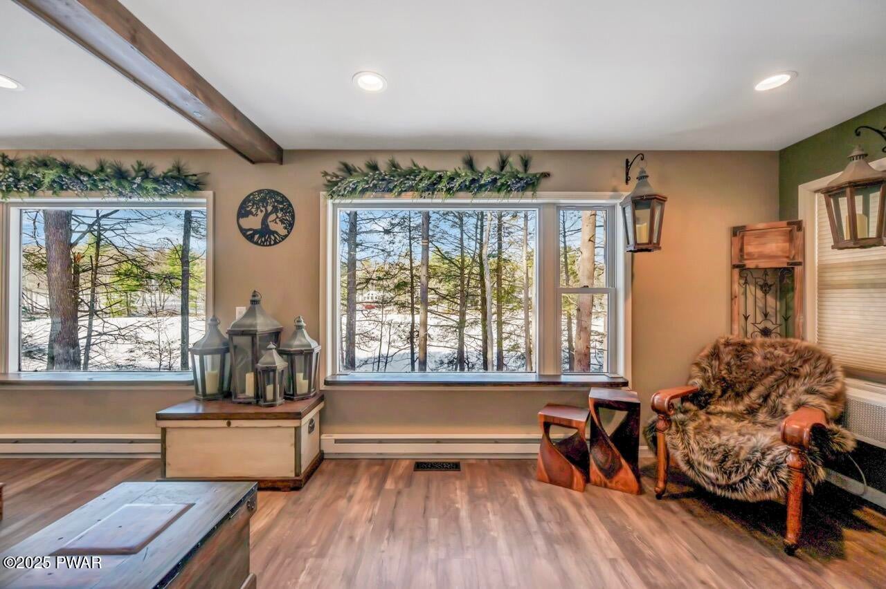 Dingmans Ferry, Pennsylvania, 18328, United States, 2 Bedrooms Bedrooms, ,1 BathroomBathrooms,Residential,For Sale,2006132