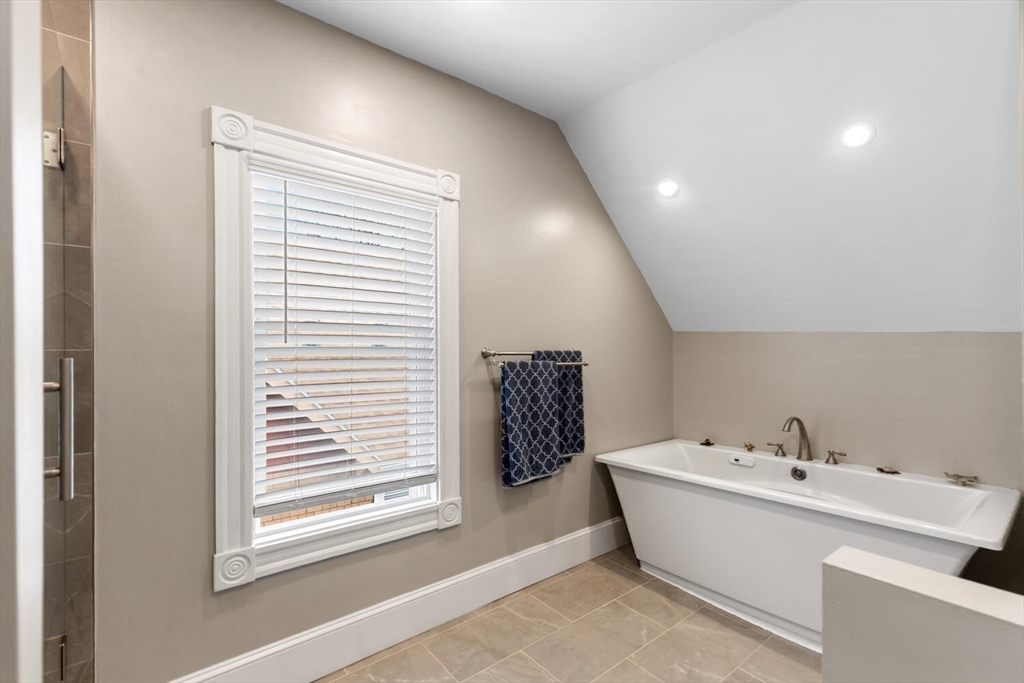 Malden, Massachusetts, 02148, United States, 5 Bedrooms Bedrooms, ,3 BathroomsBathrooms,Residential,For Sale,2033163