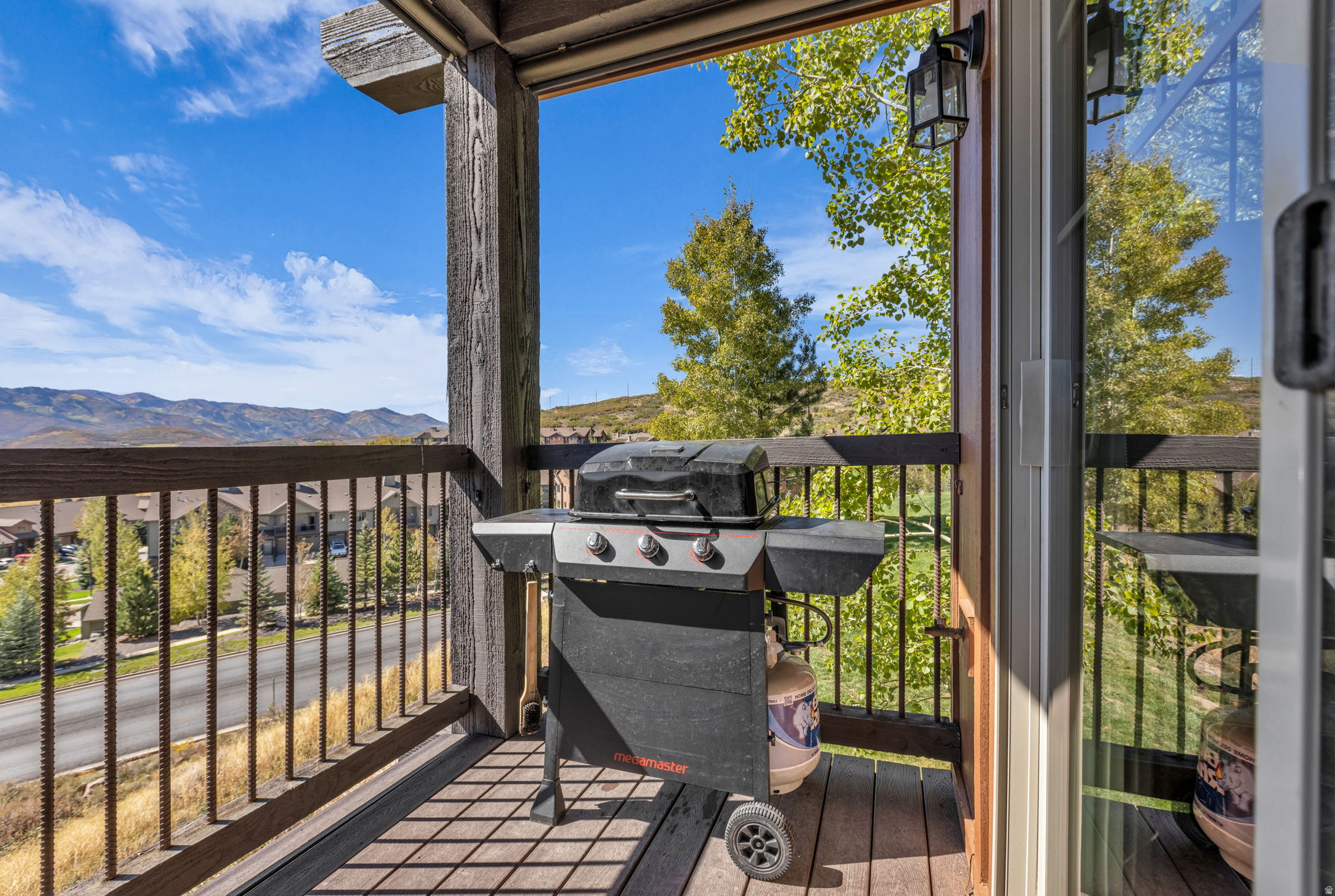 Kamas, Utah, 84036, United States, 3 Bedrooms Bedrooms, ,2 BathroomsBathrooms,Residential,For Sale,1989542