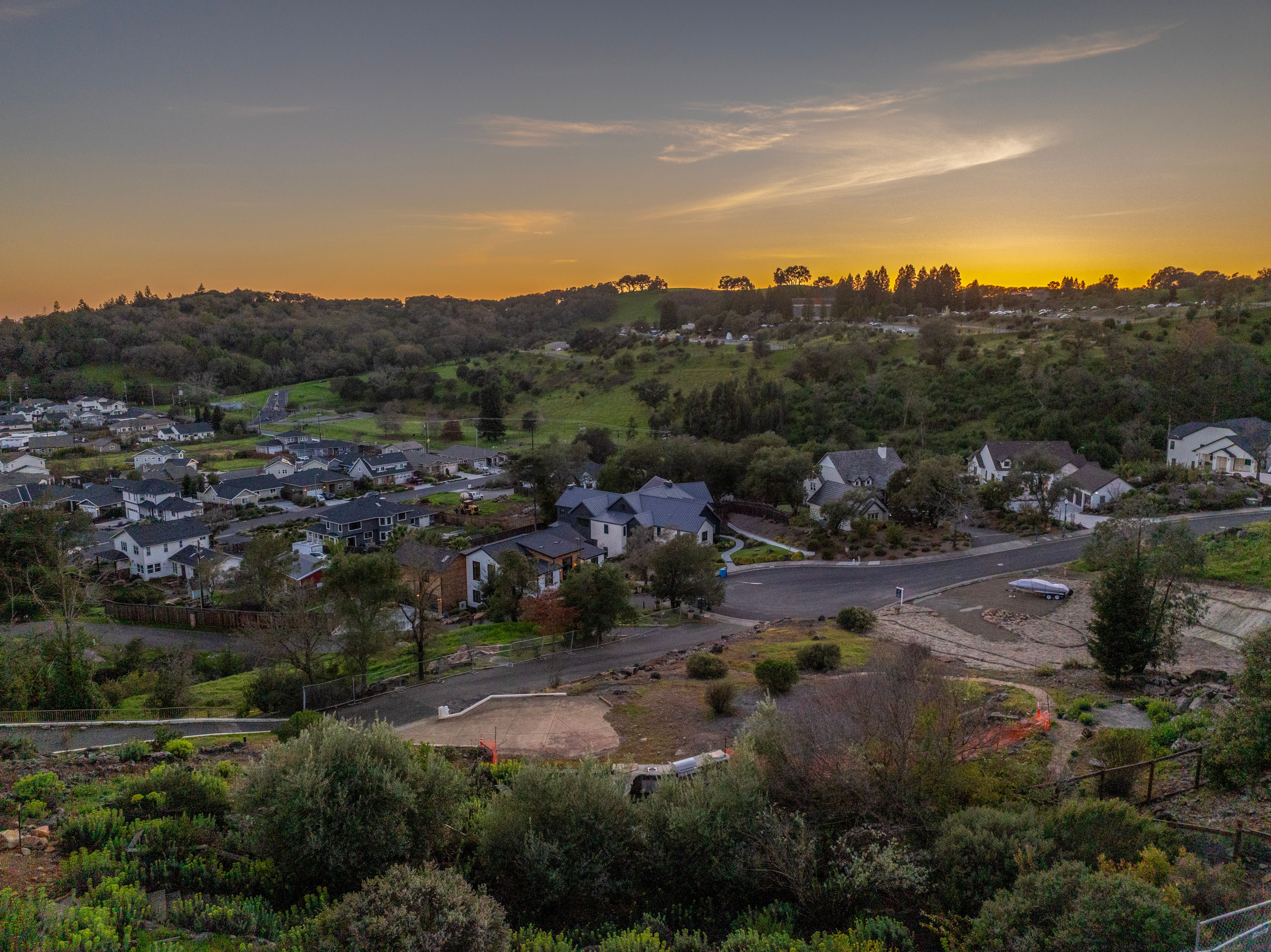  3648 Crown Hill Drive, Santa Rosa, CA 95404 - 物件實景