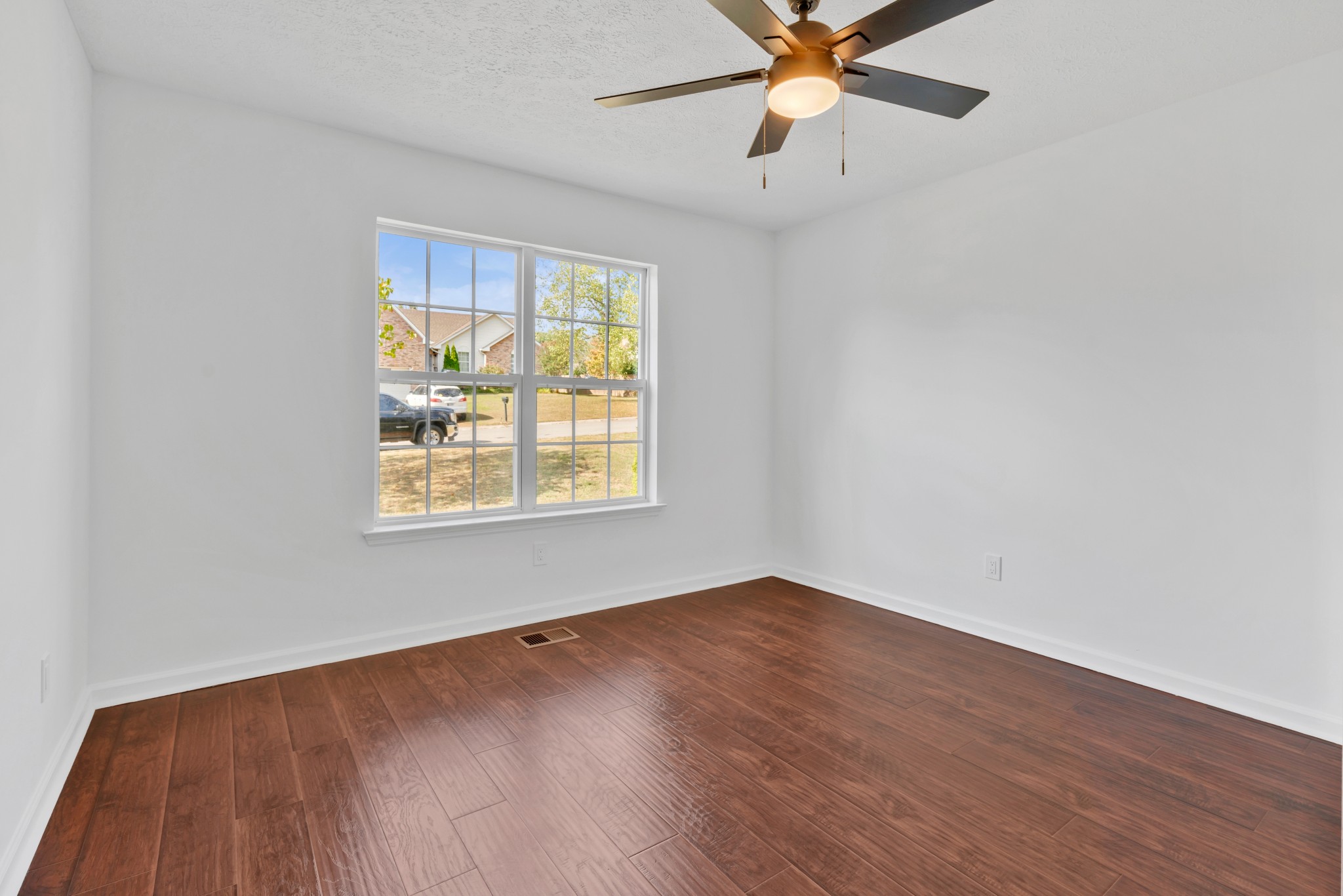 Mount Juliet, Tennessee, 37122, United States, 3 Bedrooms Bedrooms, ,2 BathroomsBathrooms,Residential,For Sale,1980225