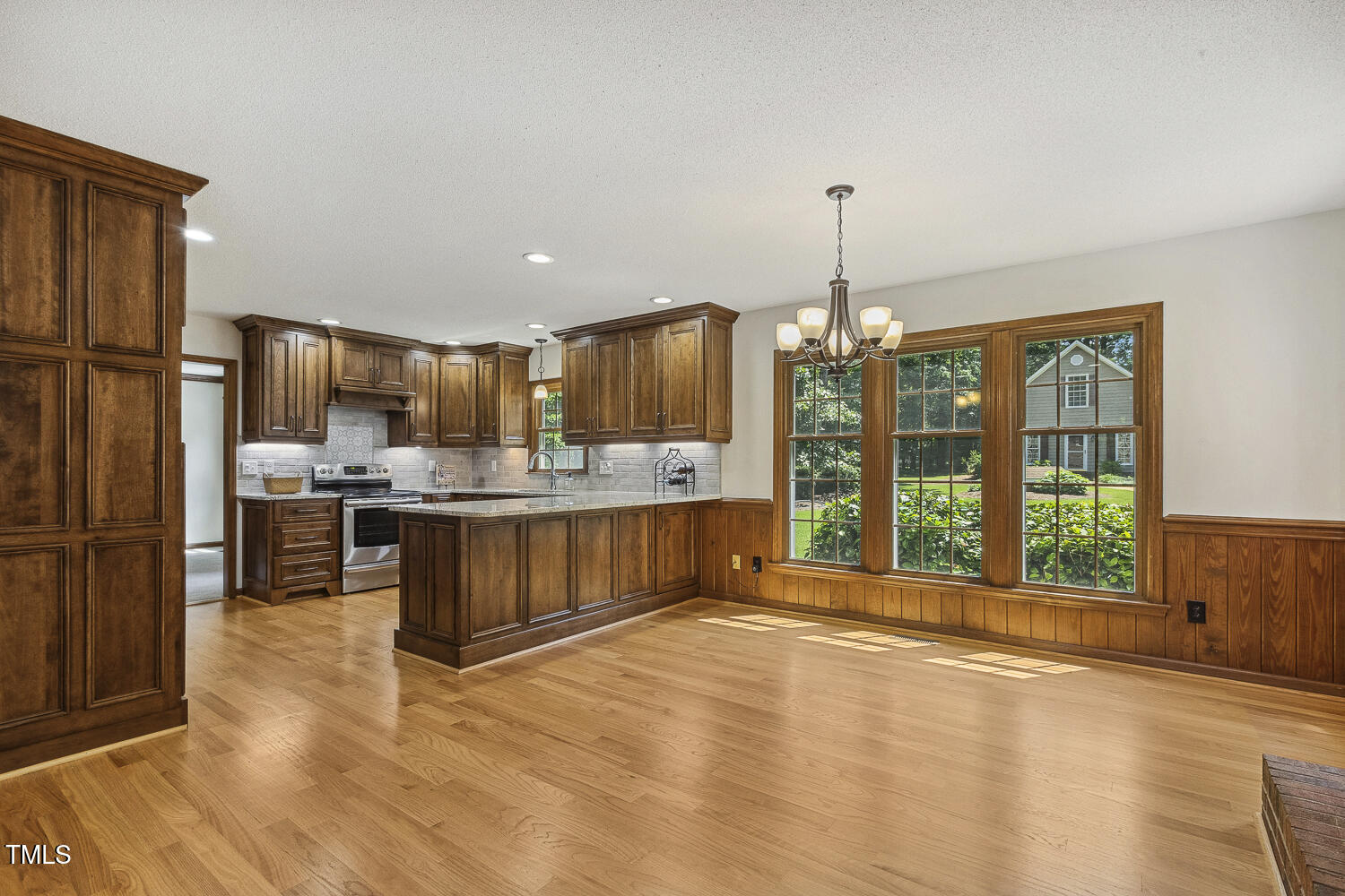 Fuquay Varina, North Carolina, 27526, United States, 3 Bedrooms Bedrooms, ,3 BathroomsBathrooms,Residential,For Sale,1879363