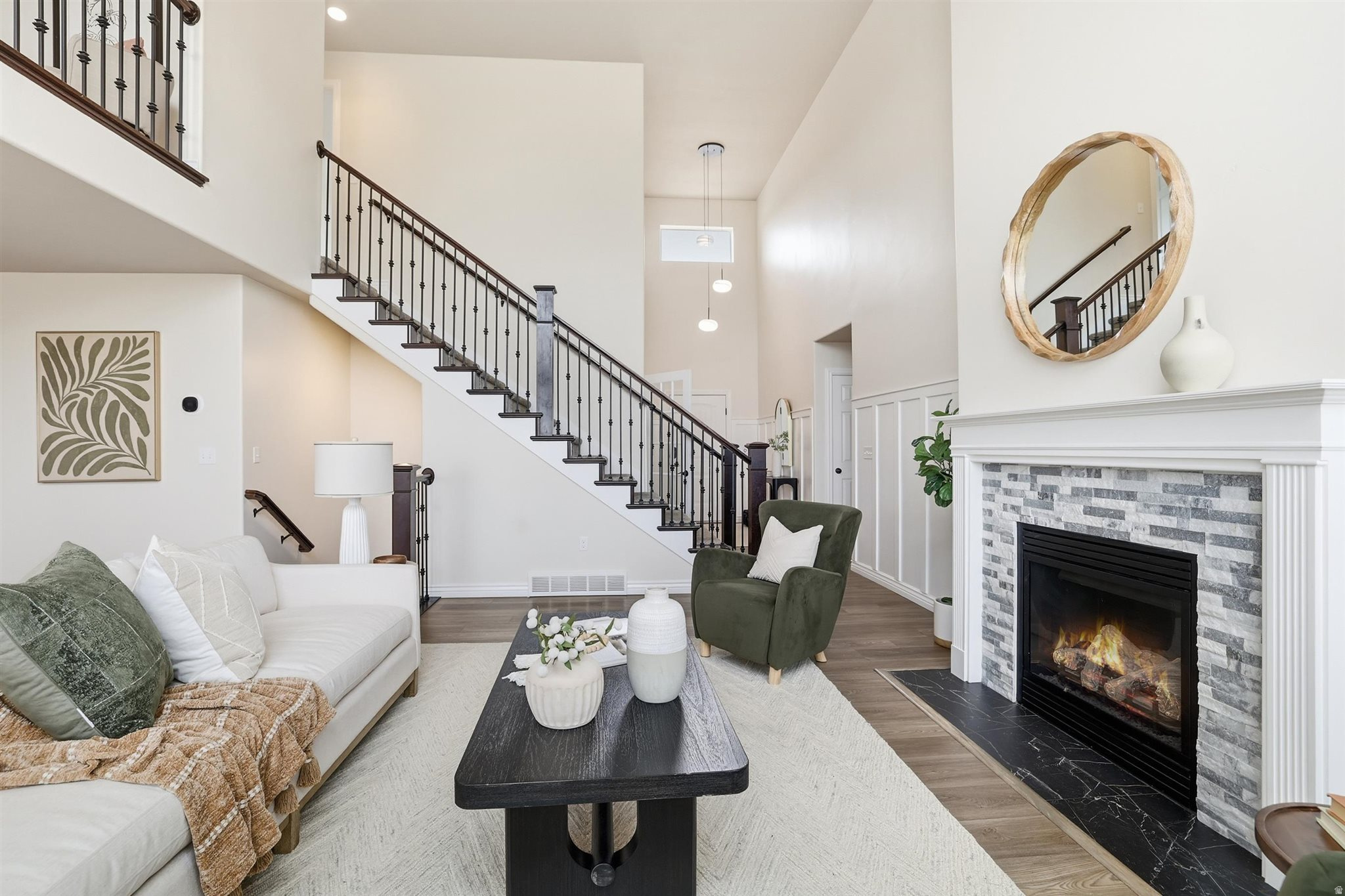 Woods Cross, Utah, 84087, United States, 6 Bedrooms Bedrooms, ,3 BathroomsBathrooms,Residential,For Sale,2002184