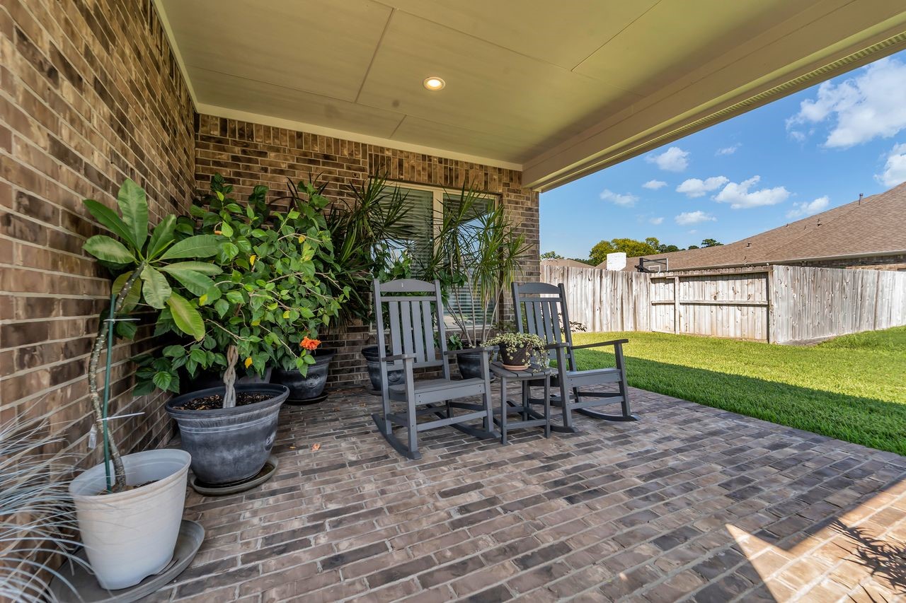 Conroe, Texas, 77304, United States, 3 Bedrooms Bedrooms, ,3 BathroomsBathrooms,Residential,For Sale,1940999