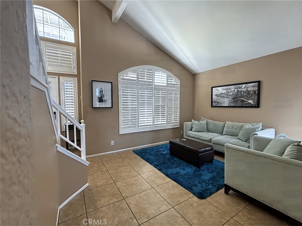 Corona, California, 92883, United States, 3 Bedrooms Bedrooms, ,2 BathroomsBathrooms,Residential,For Sale,1944812