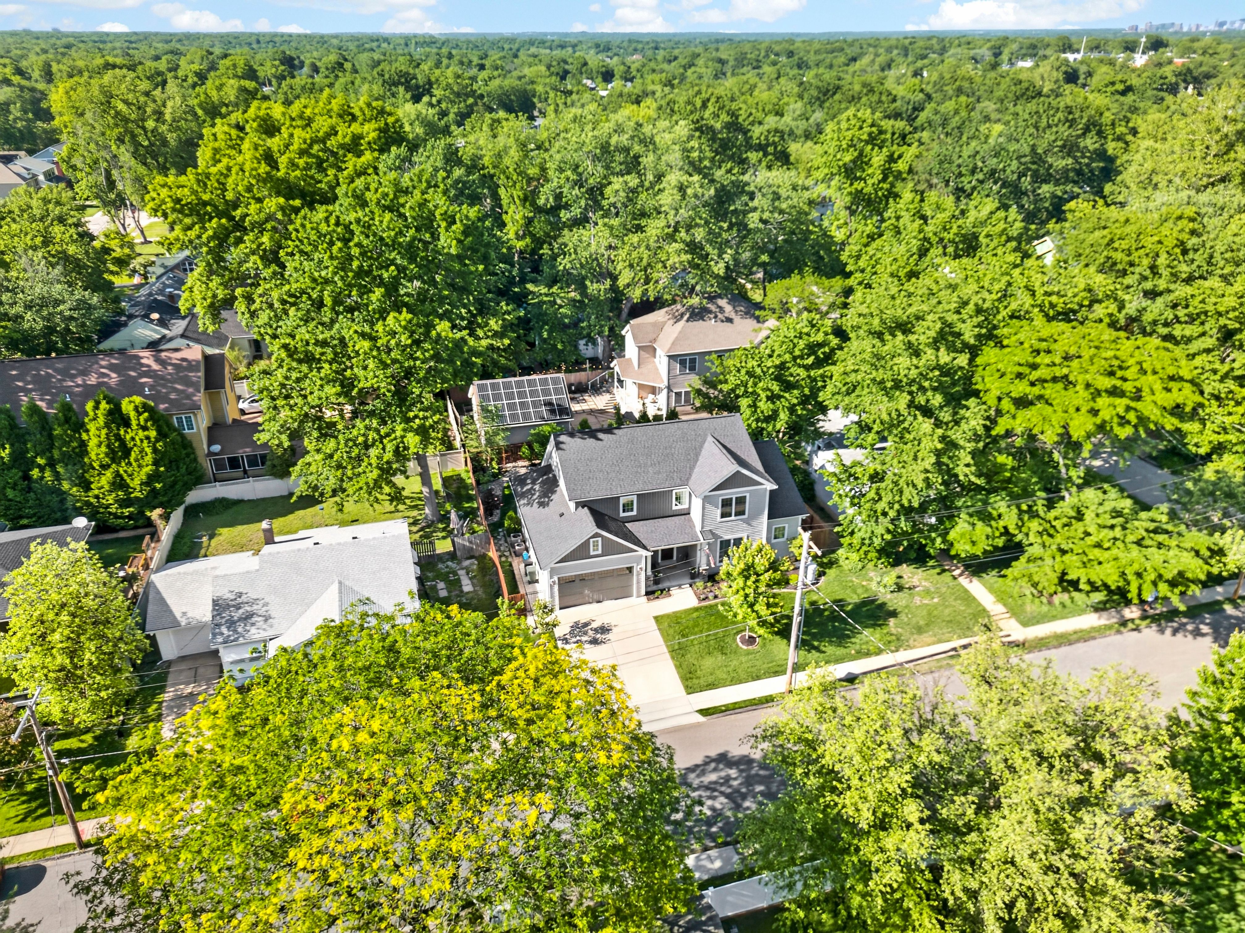  Beautiful 5-Year-Old Custom Home in Kirkwood — Upscale Features & Prime Location - 物件實景