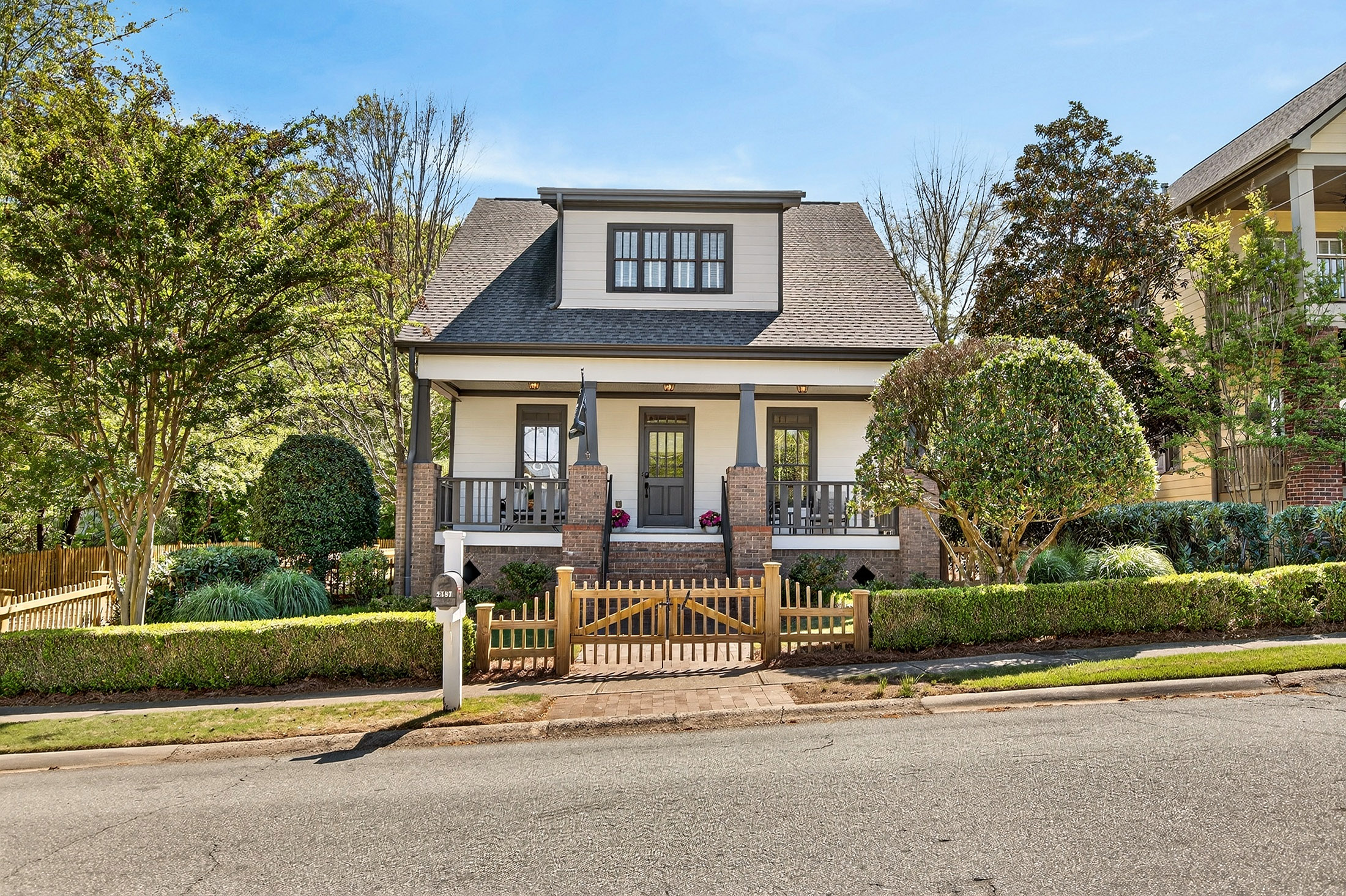  Smyrna Home Blends Space, Flexibility and an Unbeatable Lifestyle - 物件實景