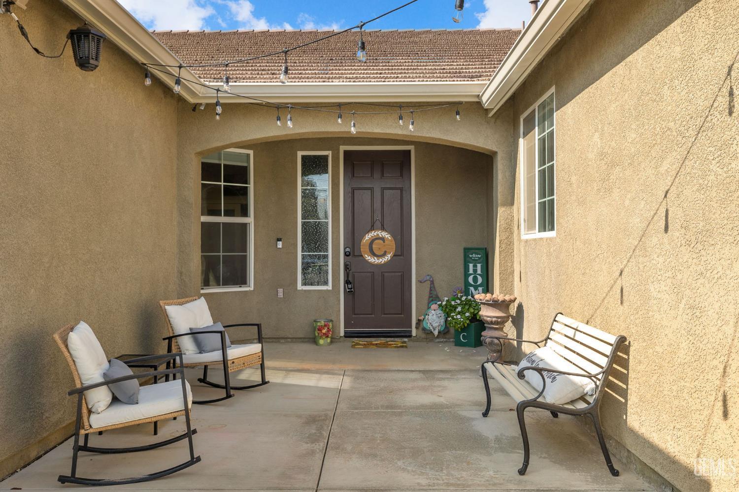 Bakersfield, California, 93312, United States, 3 Bedrooms Bedrooms, ,2 BathroomsBathrooms,Residential,For Sale,1989296