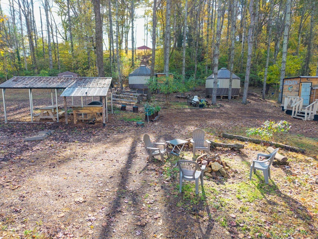Brasstown, North Carolina, 28902, United States, 3 Bedrooms Bedrooms, ,3 BathroomsBathrooms,Residential,For Sale,1986118