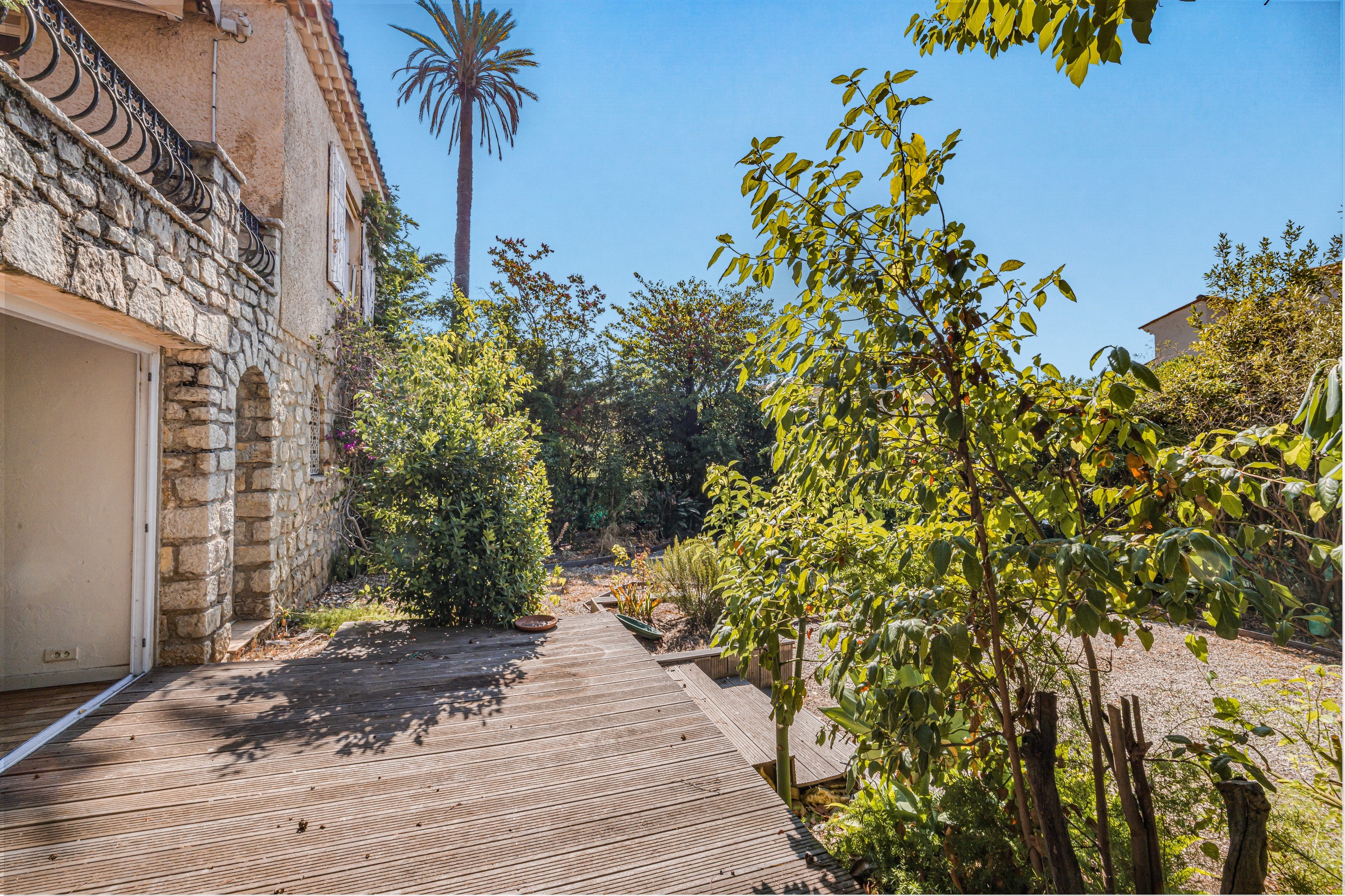  Cannes, Croix des Gardes: 370 sqm contemporary villa project with pool and sea … - 物件實景
