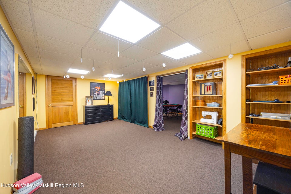 Saugerties, New York, 12477, United States, 3 Bedrooms Bedrooms, ,3 BathroomsBathrooms,Residential,For Sale,1974186