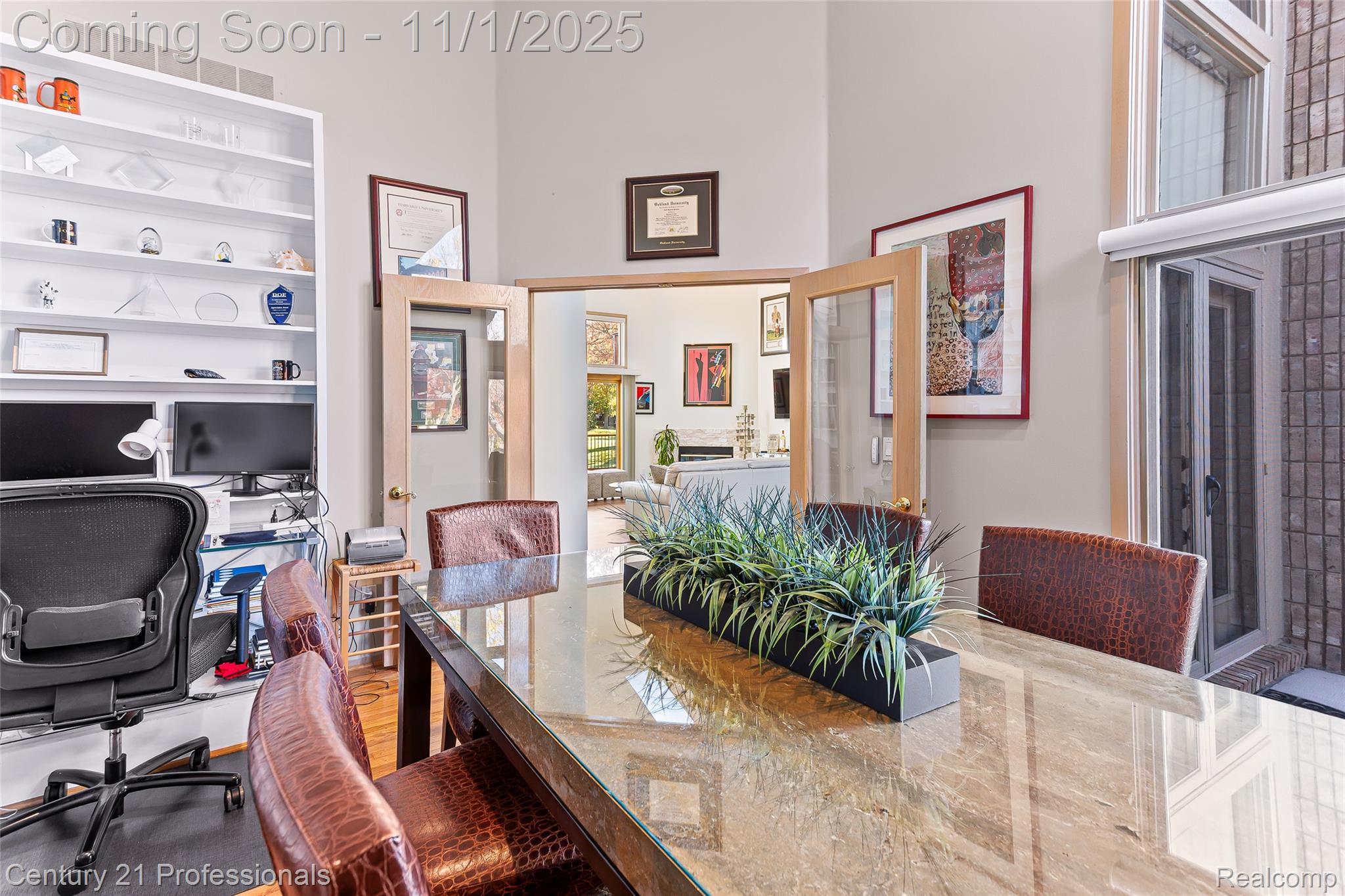 FarmingtonHills, Michigan, 48331, United States, 3 Bedrooms Bedrooms, ,3 BathroomsBathrooms,Residential,For Sale,1983371