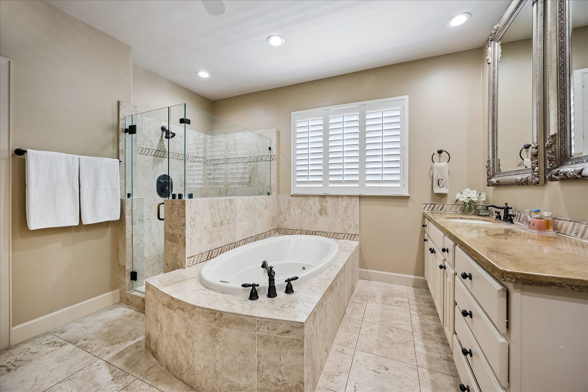  7723 N Hunters Creekway Drive - 物件實景