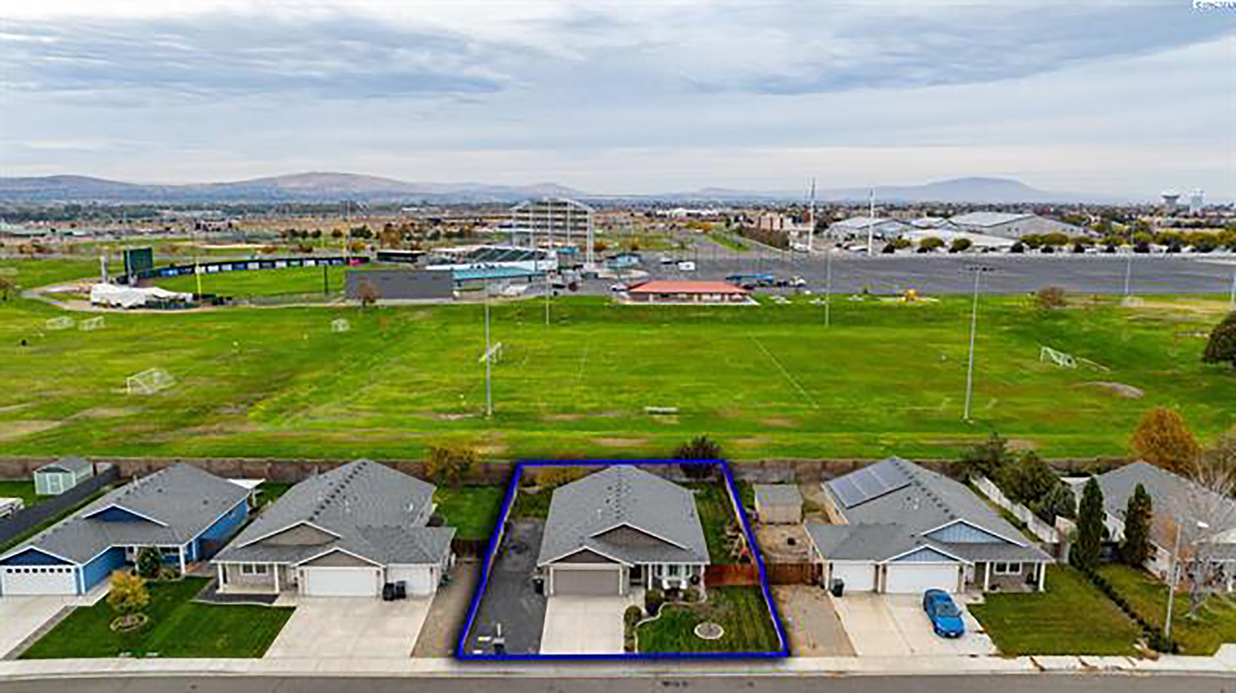  Welcome to this inviting single-story home in West Pasco - 物件實景