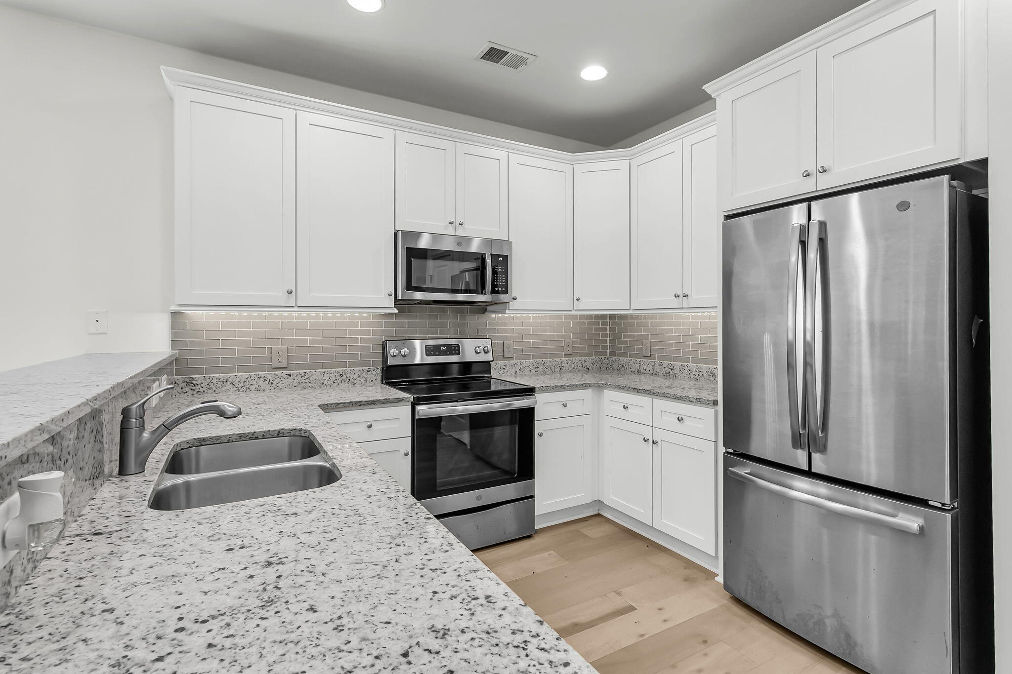 Charleston, South Carolina, 29407, United States, 3 Bedrooms Bedrooms, ,2 BathroomsBathrooms,Residential,For Sale,2005181