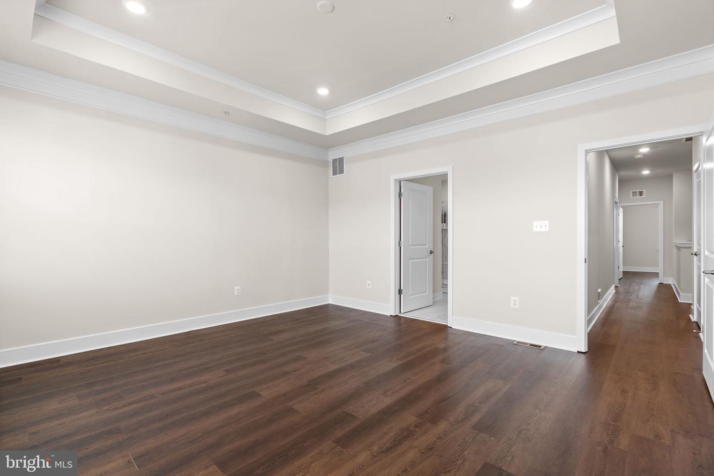 Elkridge, Maryland, 21075, United States, 3 Bedrooms Bedrooms, ,3 BathroomsBathrooms,Residential,For Sale,1939150