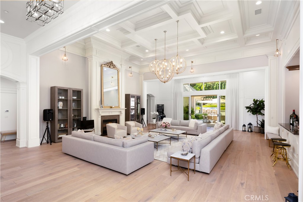 Arcadia, California, 91006, United States, 6 Bedrooms Bedrooms, ,8 BathroomsBathrooms,Residential,For Sale,1934700