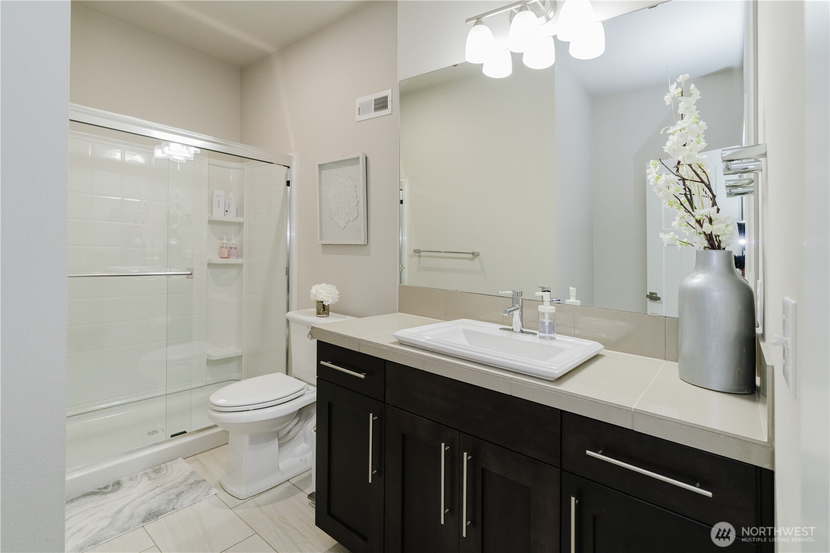 Bothell, Washington, 98021, United States, 5 Bedrooms Bedrooms, ,3 BathroomsBathrooms,Residential,For Sale,1900701
