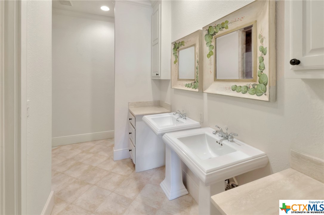 2837 Stella E, Port O'Connor, Texas, 77982, United States, 5 Bedrooms Bedrooms, ,5 BathroomsBathrooms,Residential,For Sale,2837 Stella E,1620785