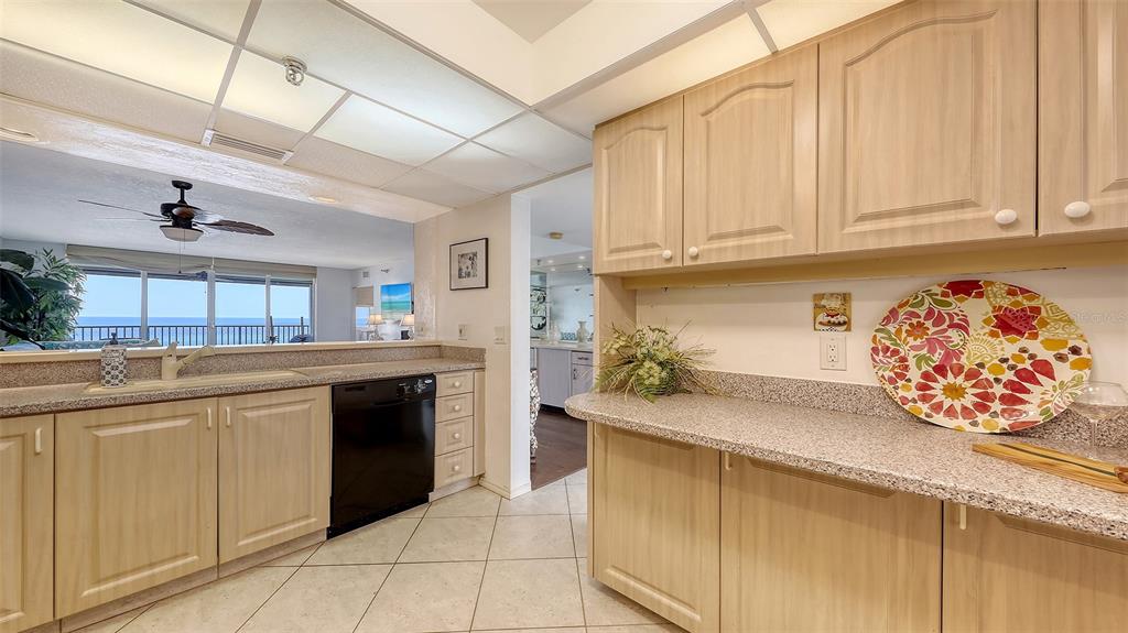 Longboat Key, Florida, 34228, United States, 3 Bedrooms Bedrooms, ,2 BathroomsBathrooms,Residential,For Sale,1793639