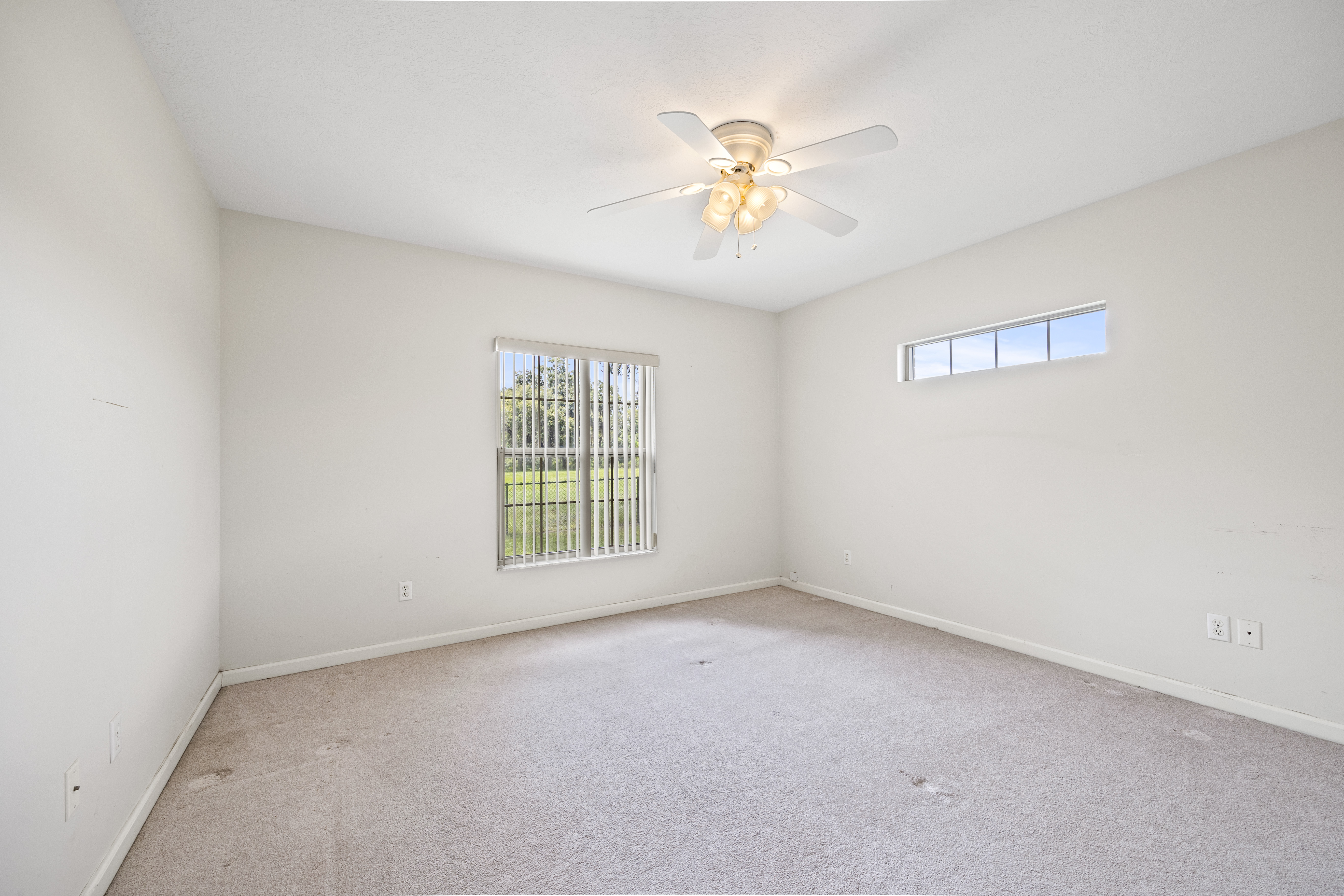 LAKE CITY, Florida, 32024, United States, 3 Bedrooms Bedrooms, ,2 BathroomsBathrooms,Residential,For Sale,1948883