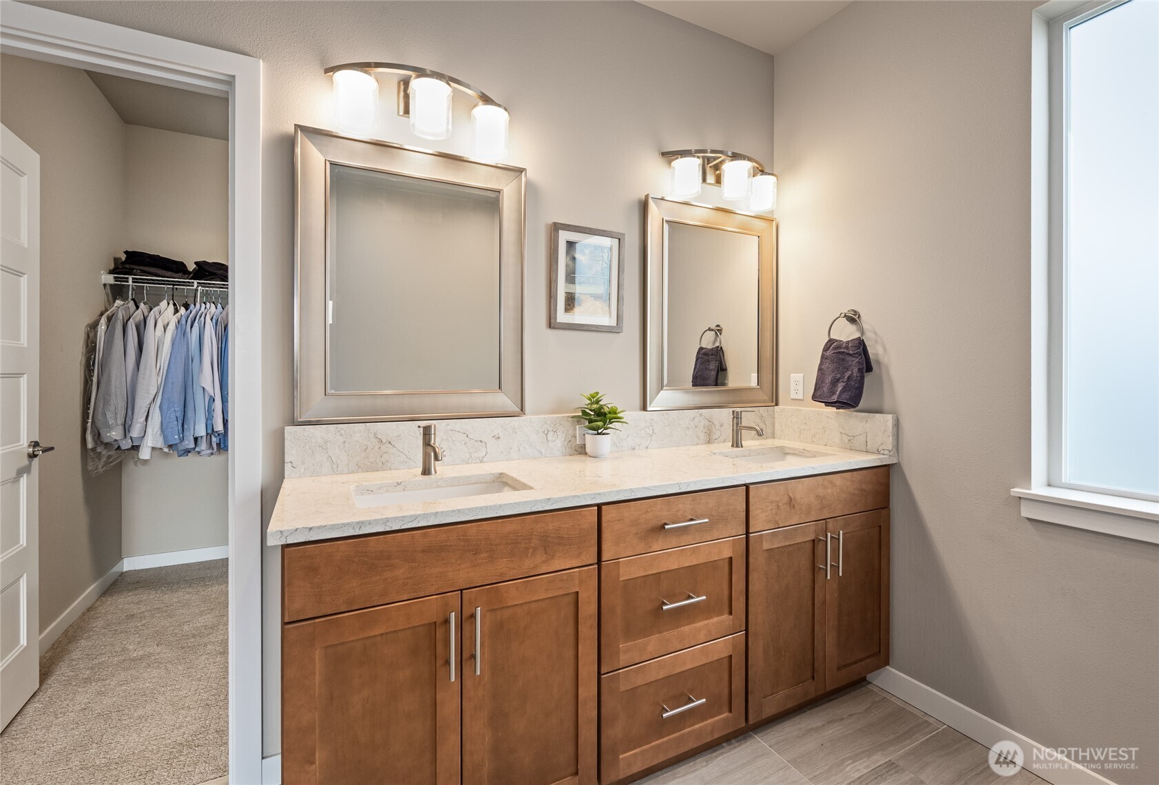 Camano Island, Washington, 98282, United States, 3 Bedrooms Bedrooms, ,2 BathroomsBathrooms,Residential,For Sale,1973716