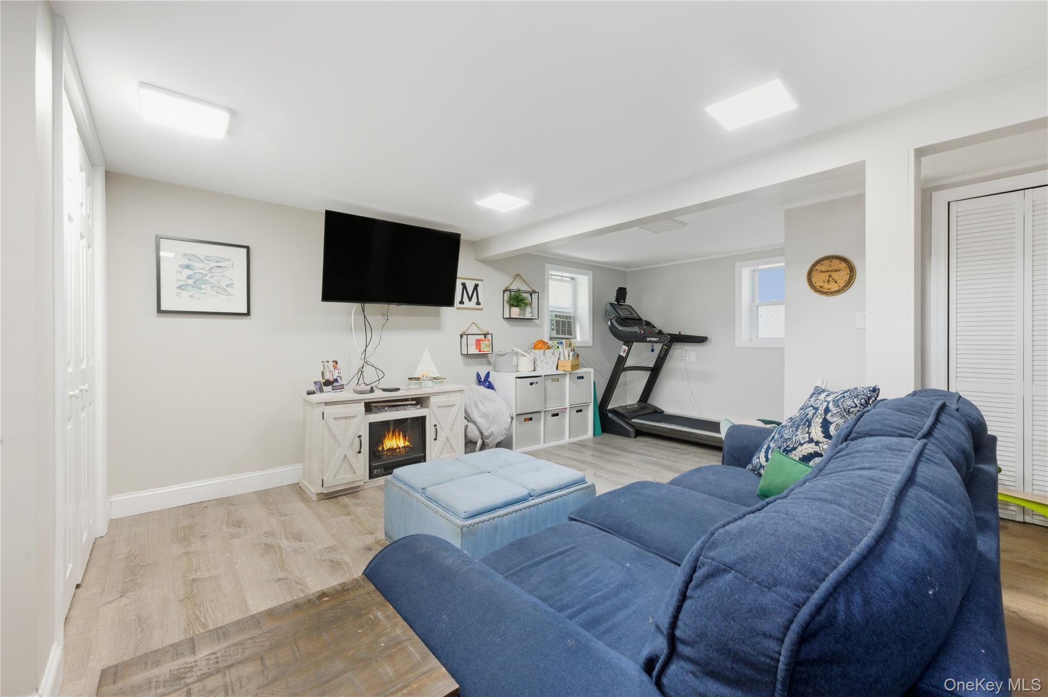 Long Beach, New York, 11561, United States, 3 Bedrooms Bedrooms, ,2 BathroomsBathrooms,Residential,For Sale,1991269