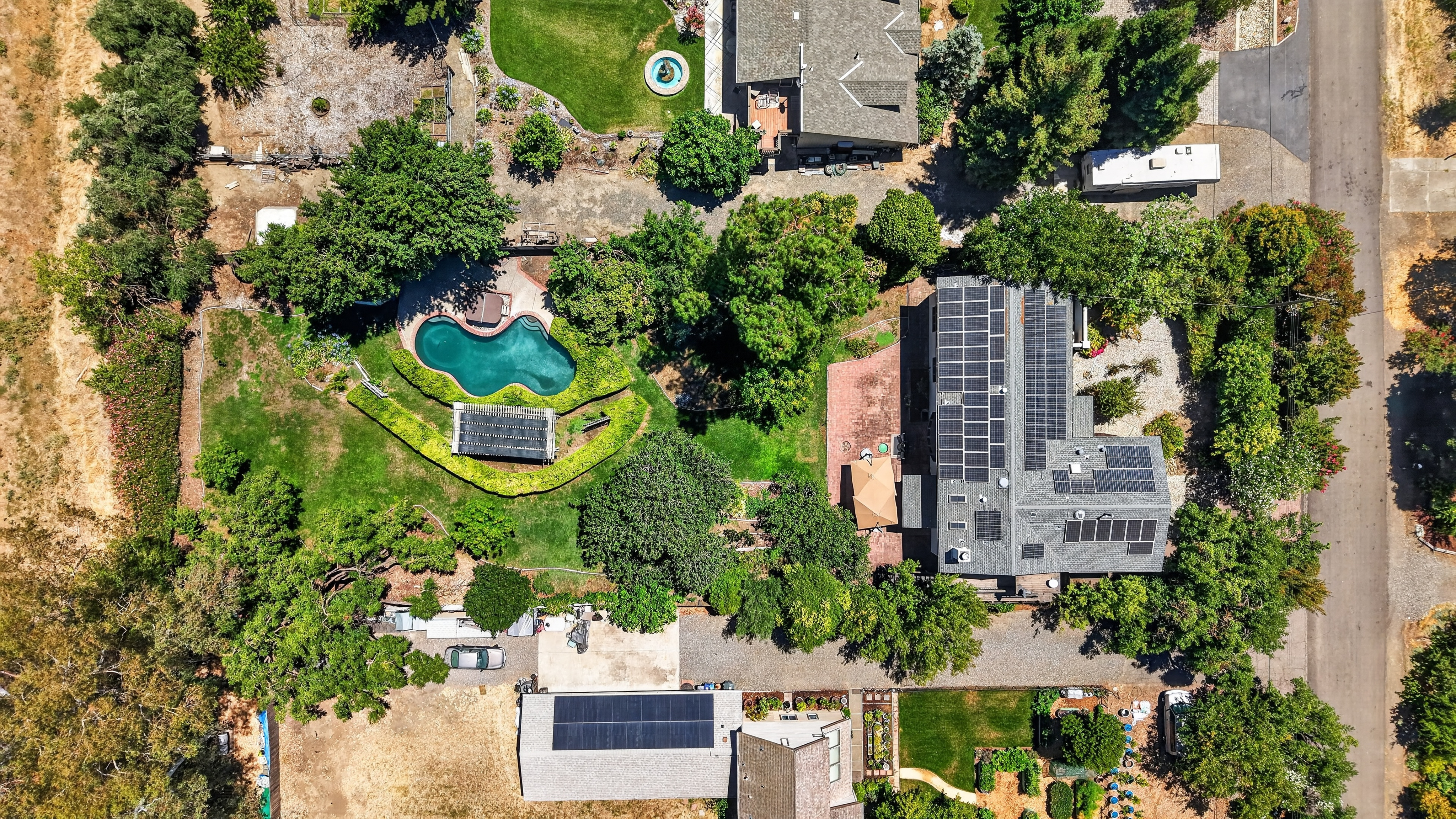  39870 Sharon Avenue, Davis, CA 95616 - 物件實景