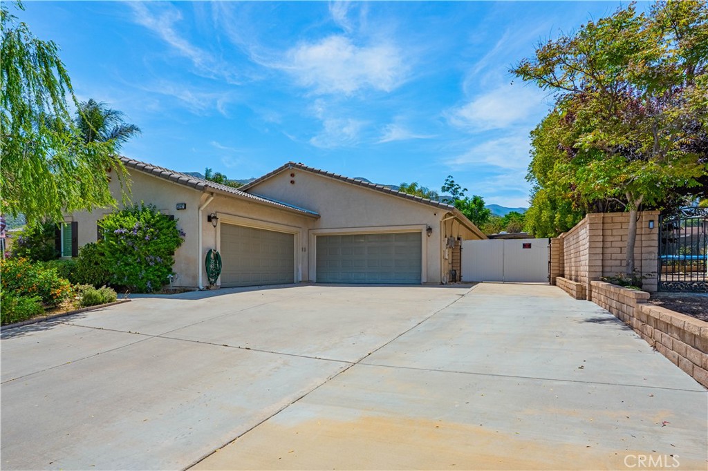 LAKE ELSINORE, California, 92530, United States, 5 Bedrooms Bedrooms, ,3 BathroomsBathrooms,Residential,For Sale,1828180
