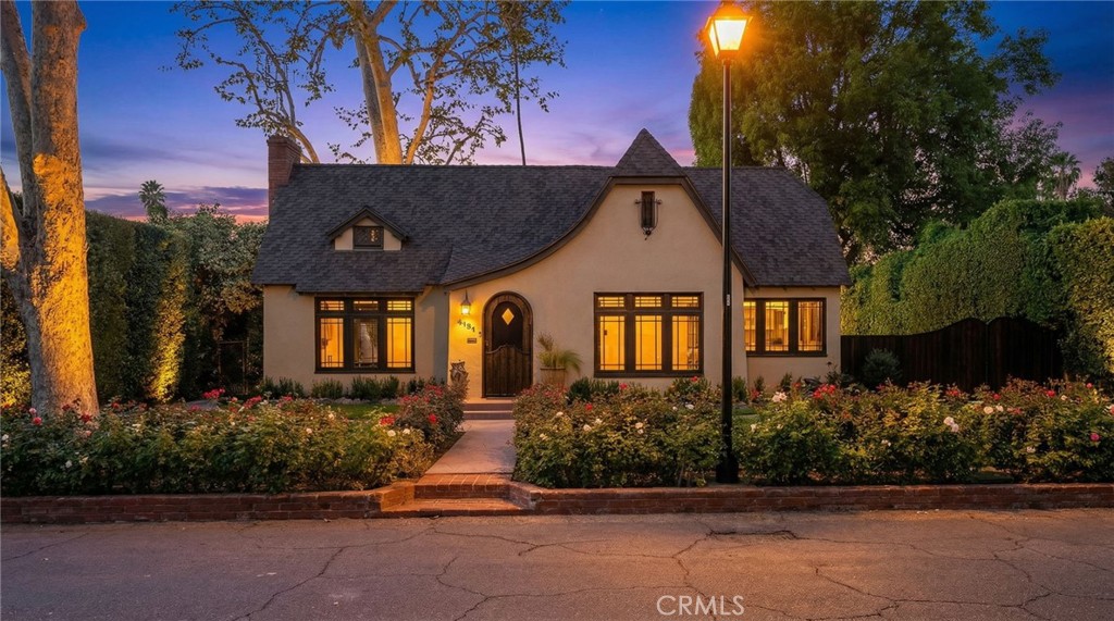 Riverside, California, 92507, United States, 4 Bedrooms Bedrooms, ,2 BathroomsBathrooms,Residential,For Sale,1999020