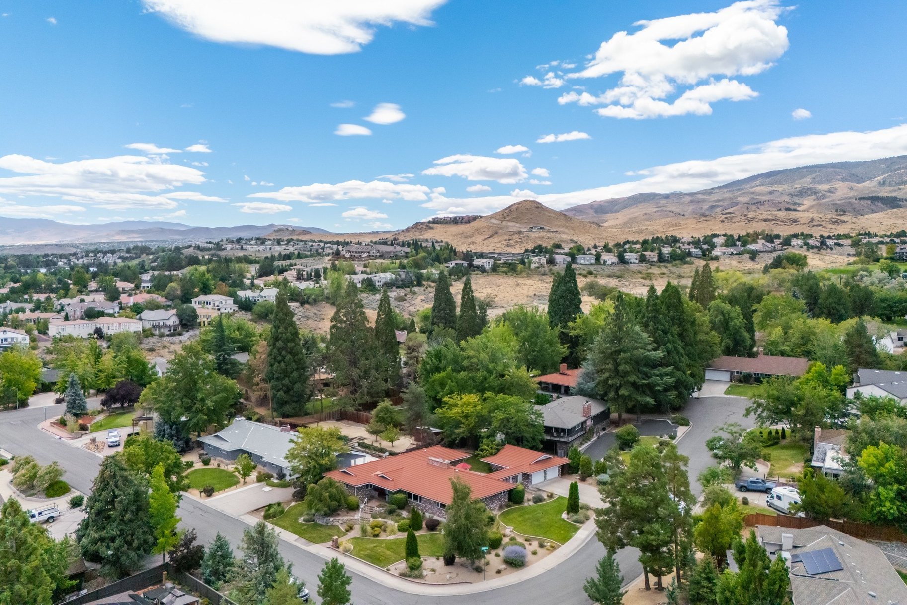  RARE SKYLINE HEIGHTS OPPORTUNITY  6,024 SF BRICK HOME ON .38 ACRE  NO HOA - 物件實景