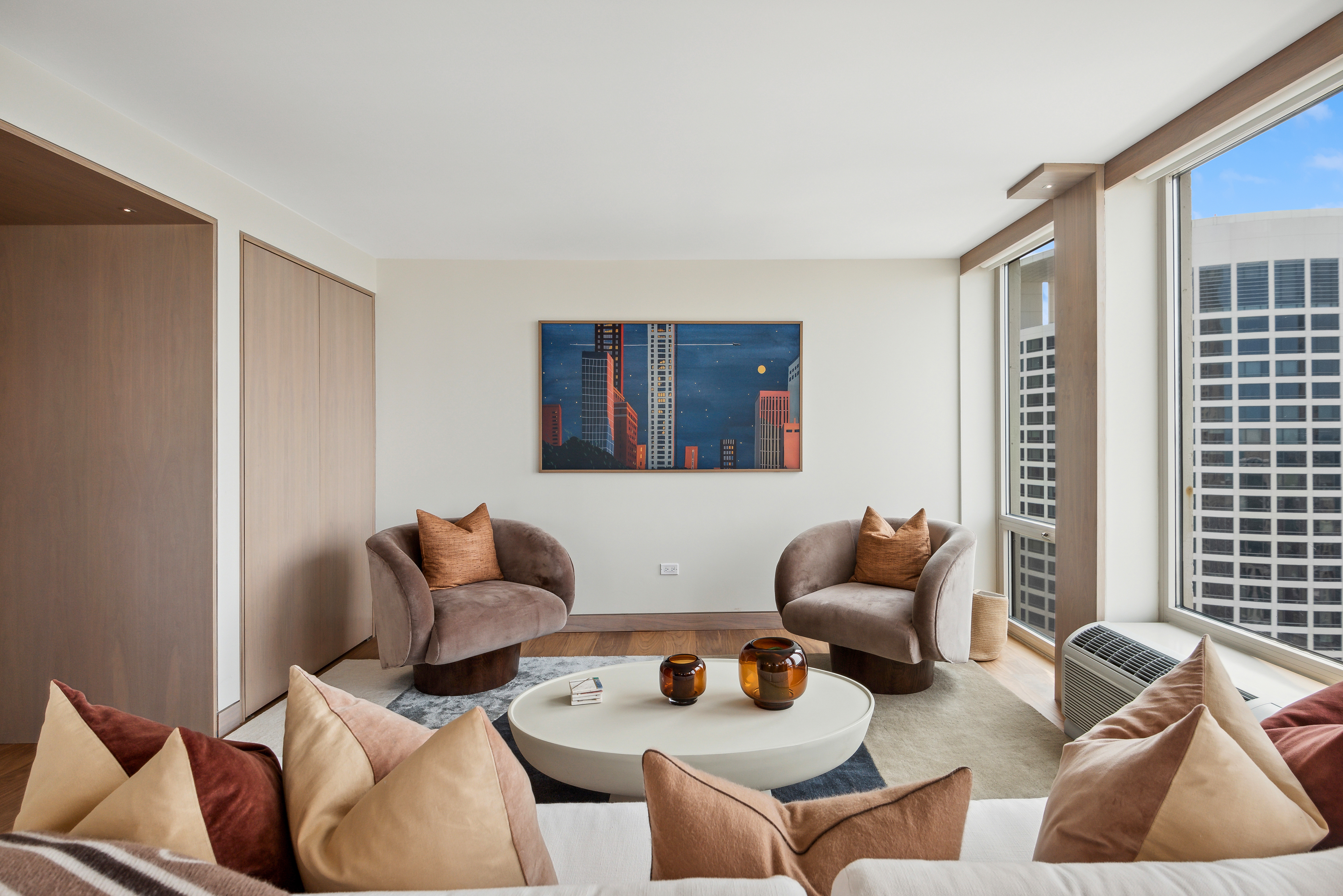  Absolutely Stunning, Penthouse Level Furnished Condo - 物件實景