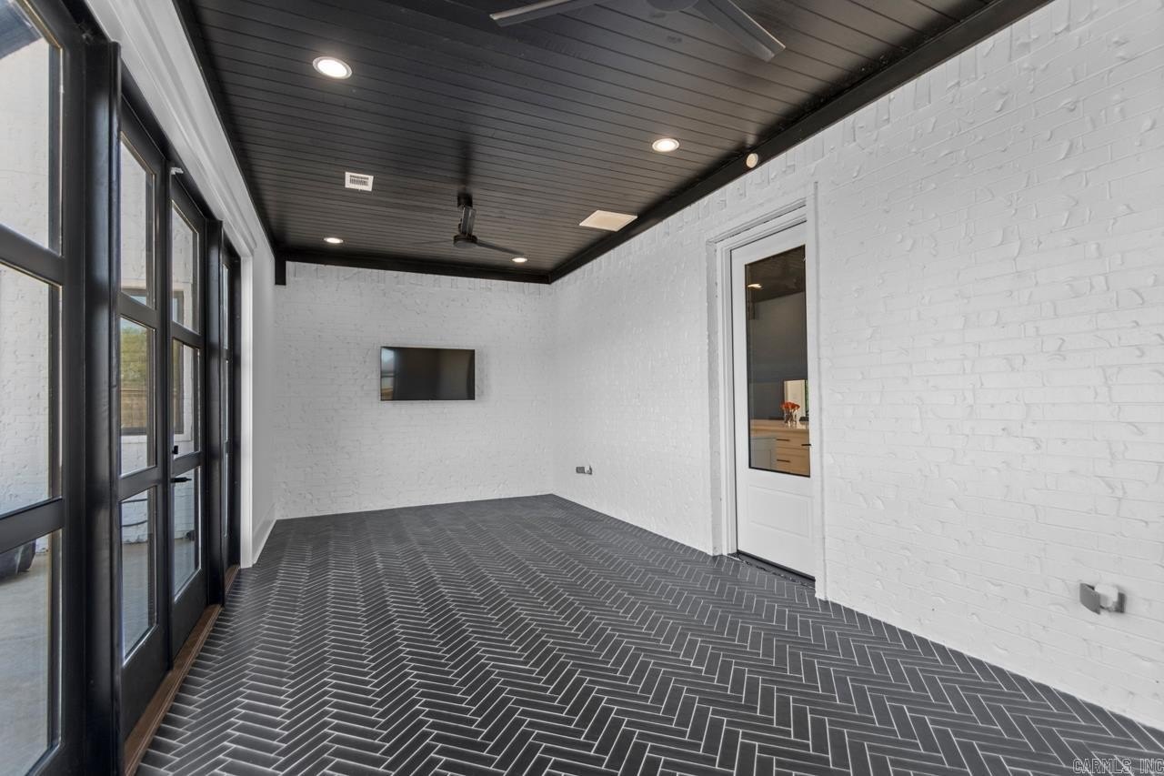 Benton, Arkansas, 72019, United States, 4 Bedrooms Bedrooms, ,3 BathroomsBathrooms,Residential,For Sale,1981558