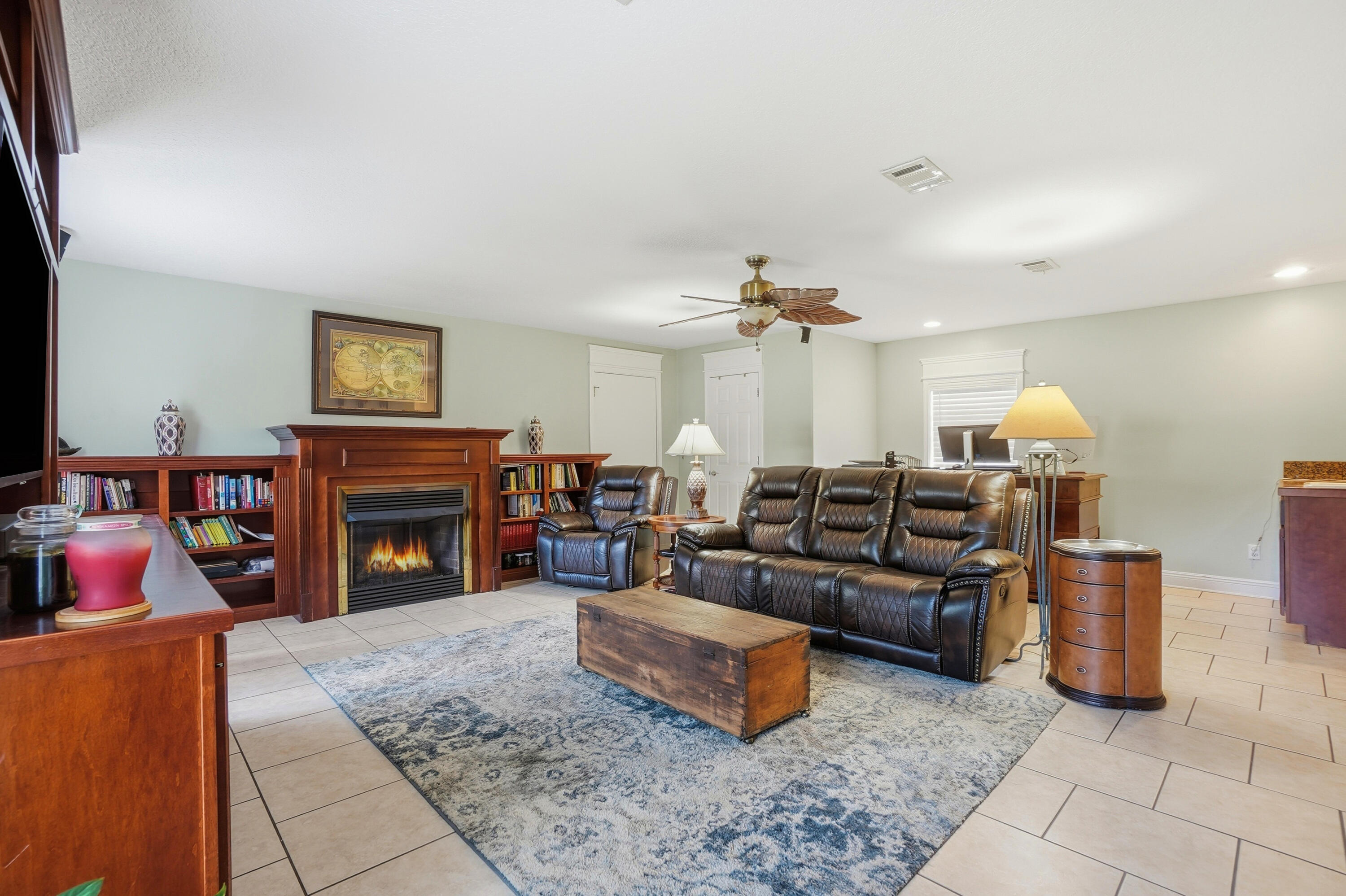 Niceville, Florida, 32578, United States, 5 Bedrooms Bedrooms, ,3 BathroomsBathrooms,Residential,For Sale,1997010