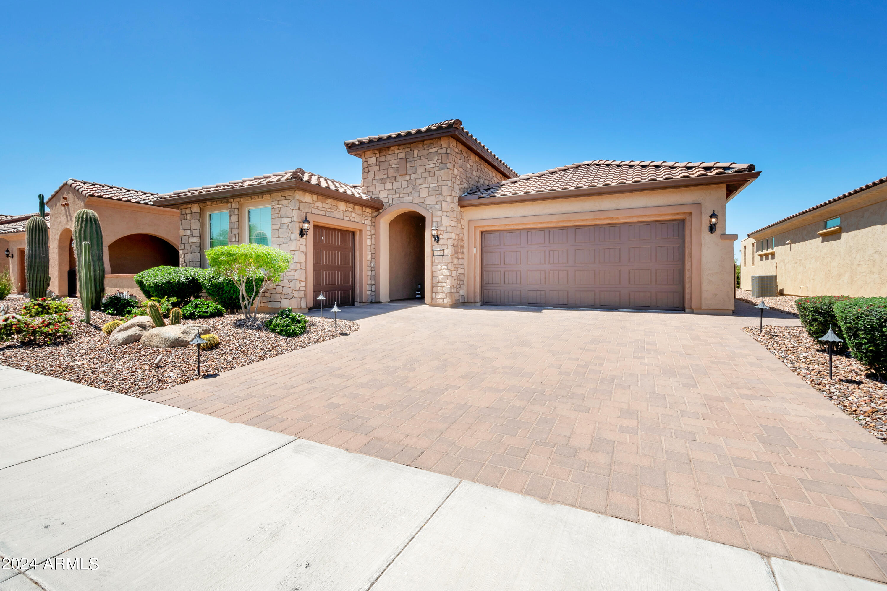 Florence, Arizona, 85132, United States, 2 Bedrooms Bedrooms, ,Residential,For Sale,1925681